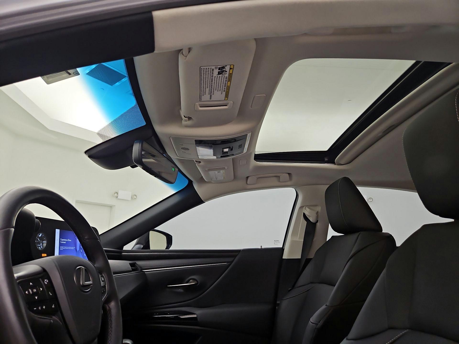 Thumbnail: 2024 Lexus ES - 20