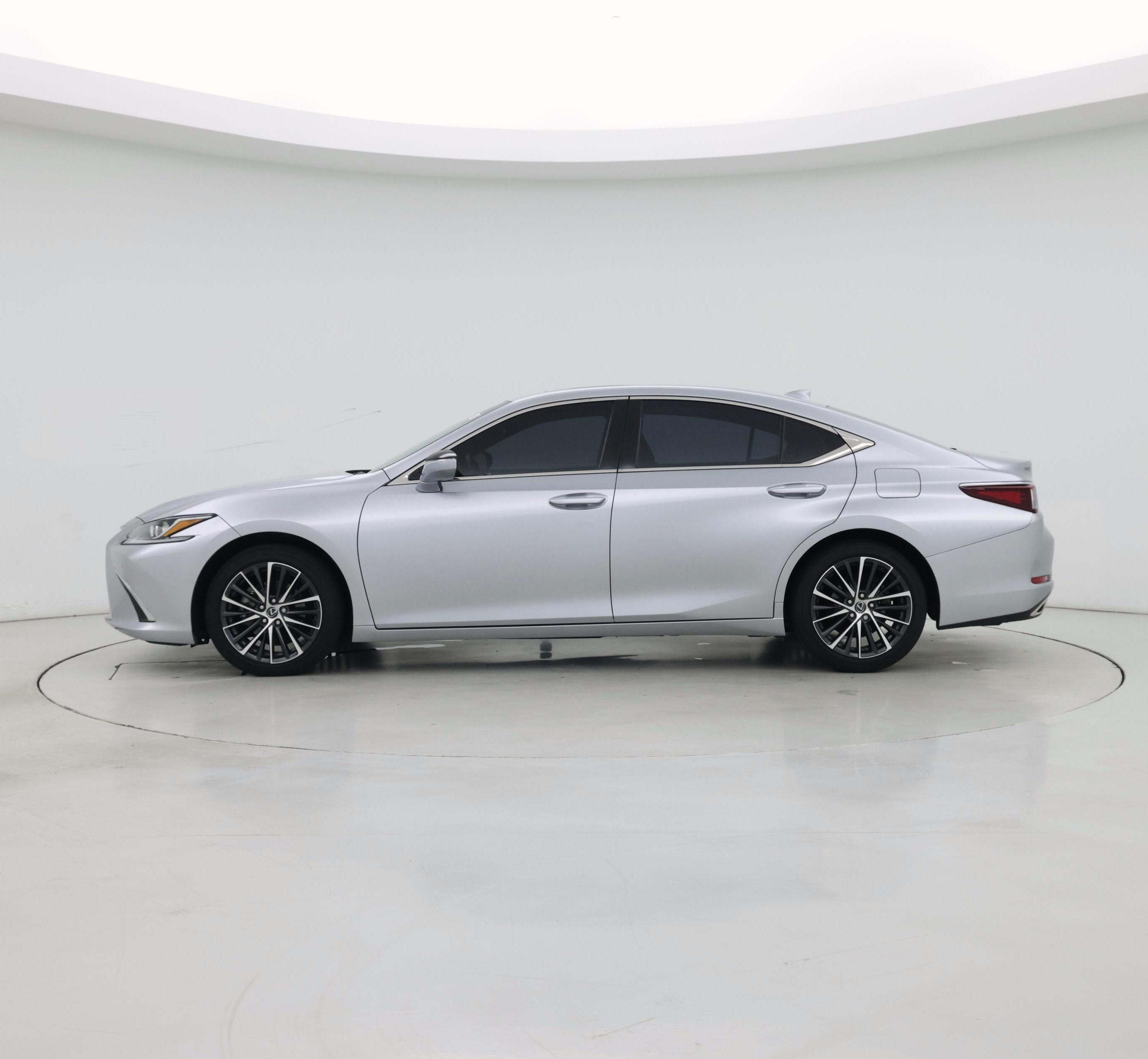 Thumbnail: 2024 Lexus ES - 3