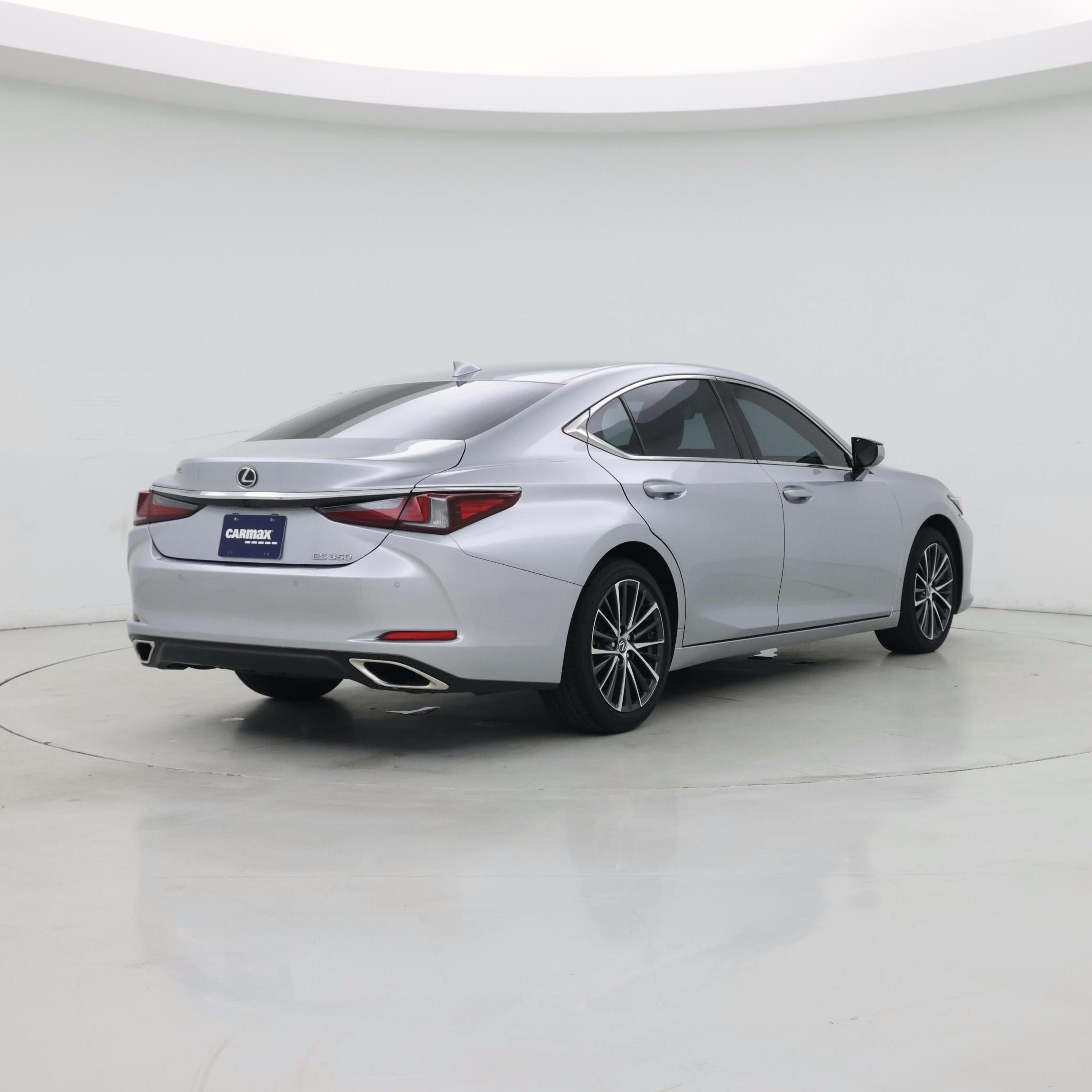 Thumbnail: 2024 Lexus ES - 8