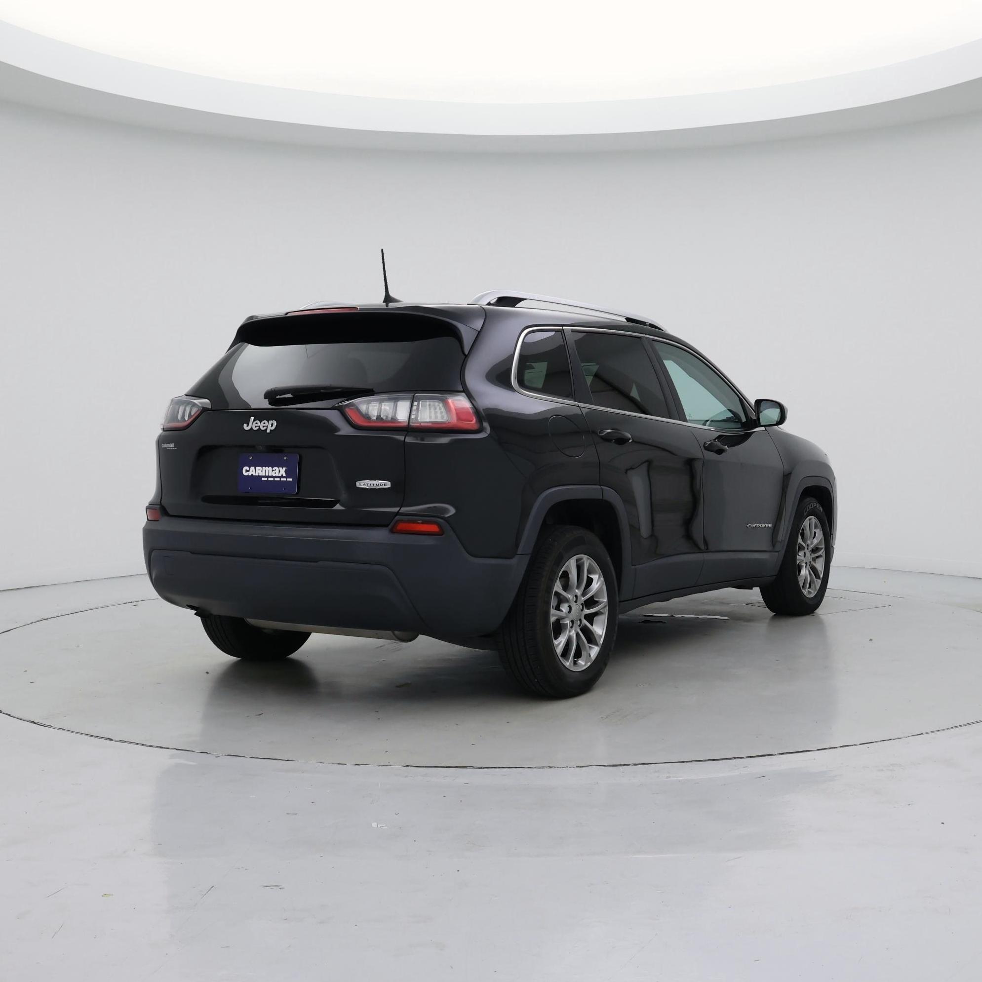 Thumbnail: 2019 Jeep Cherokee - 8