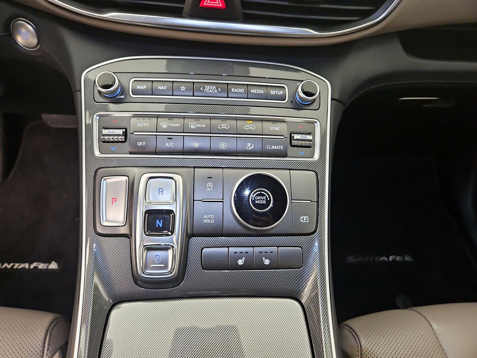 Thumbnail: 2022 Hyundai Santa Fe - 17