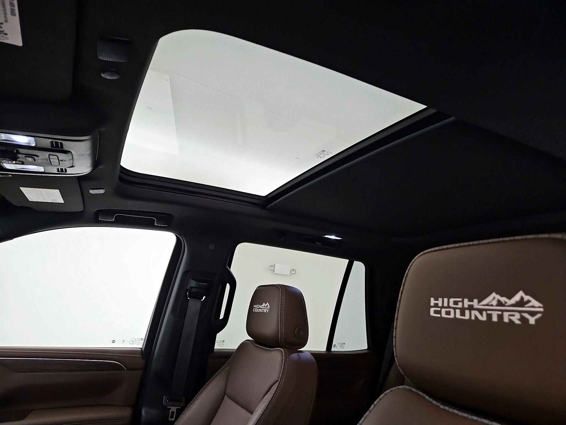 Thumbnail: 2021 Chevrolet Tahoe - 18