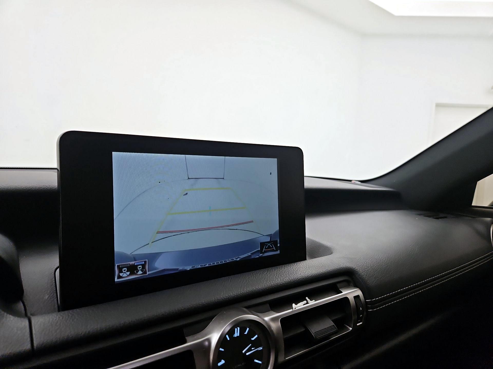 Thumbnail: 2022 Lexus IS - 14