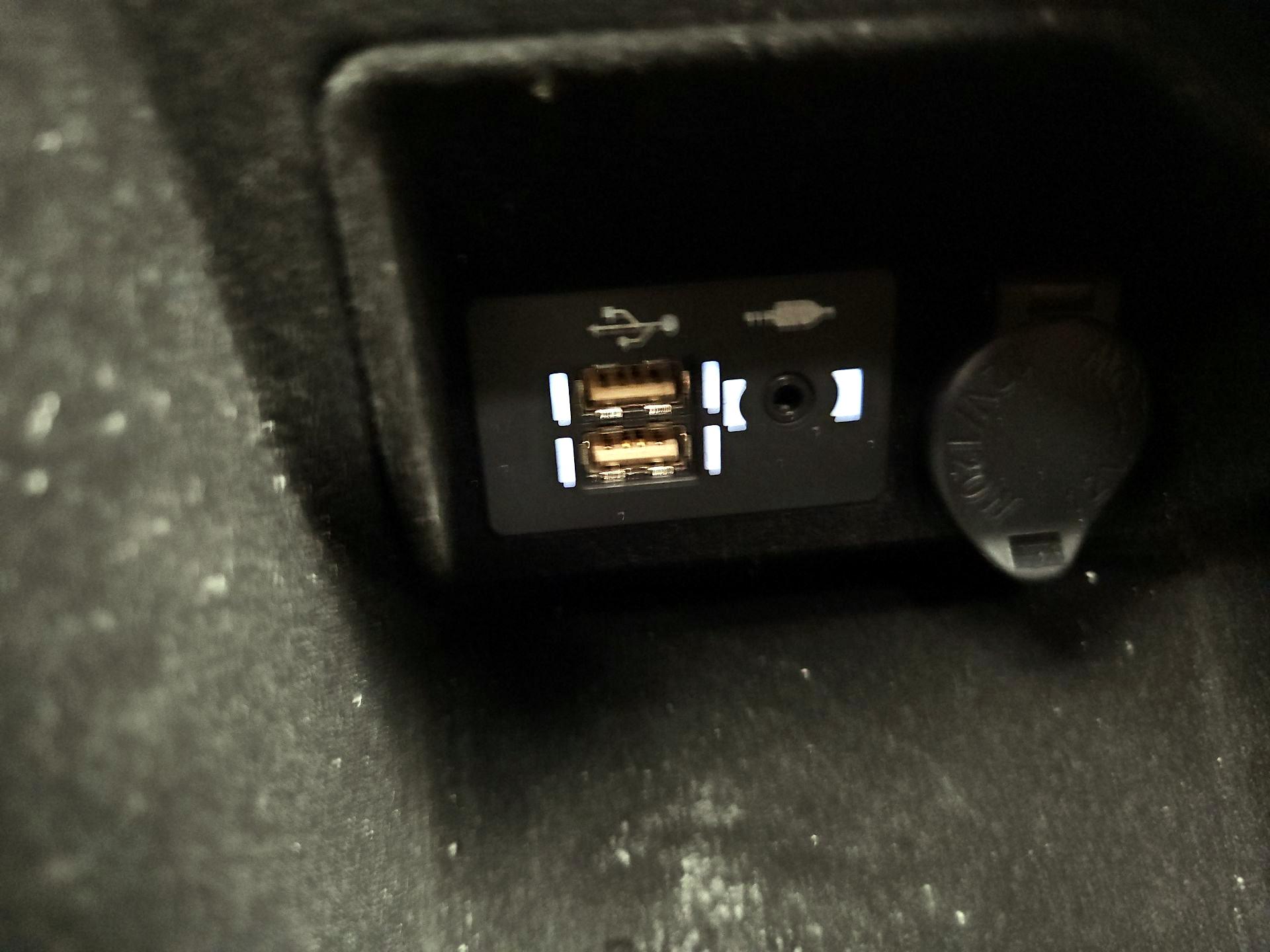 Thumbnail: 2022 Lexus IS - 18