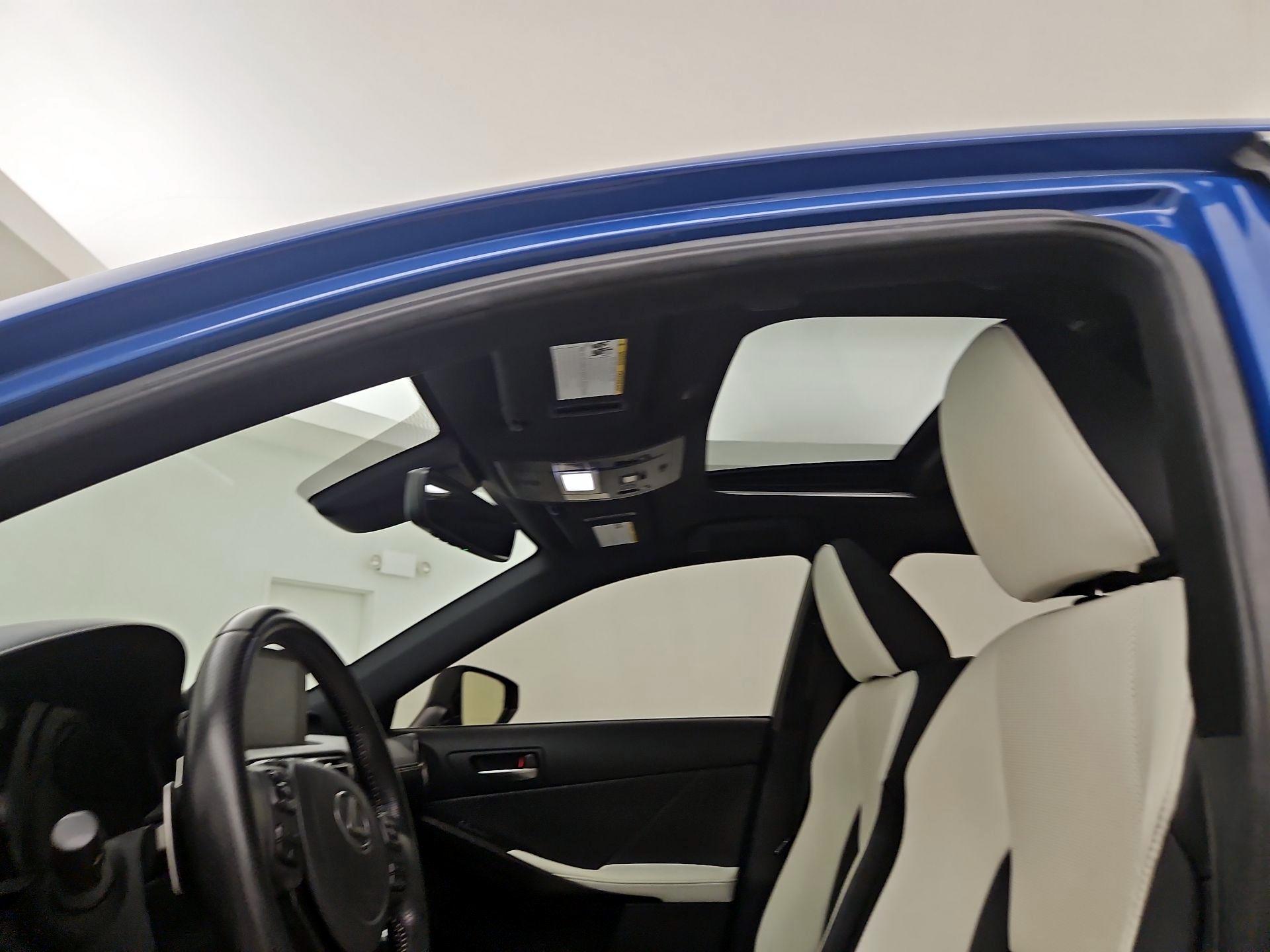 Thumbnail: 2022 Lexus IS - 19