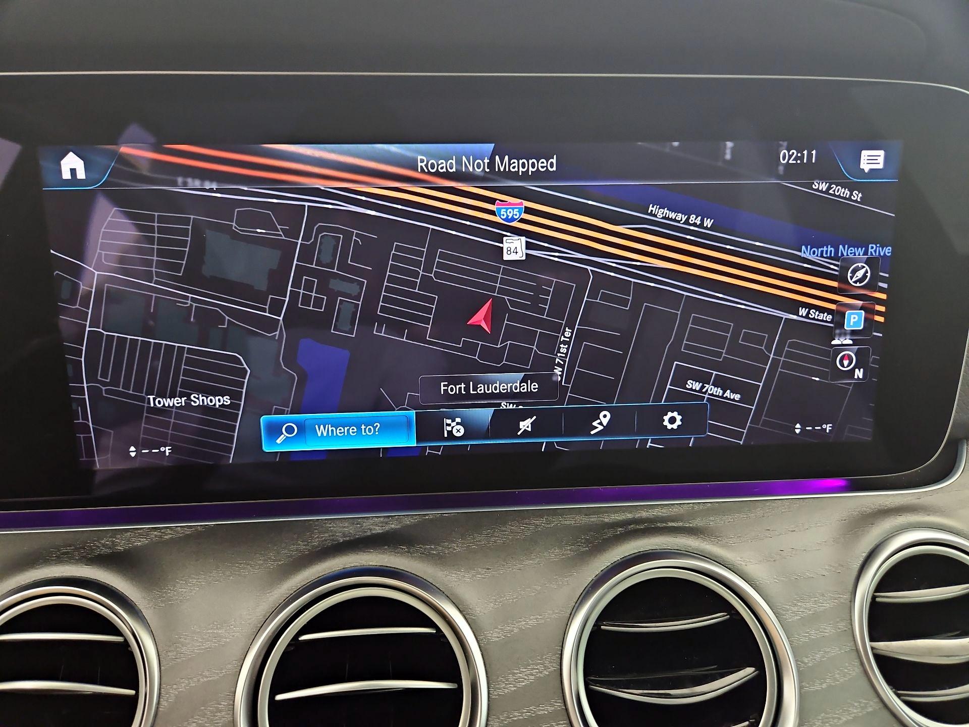 Thumbnail: 2022 Mercedes-Benz E-Class - 14