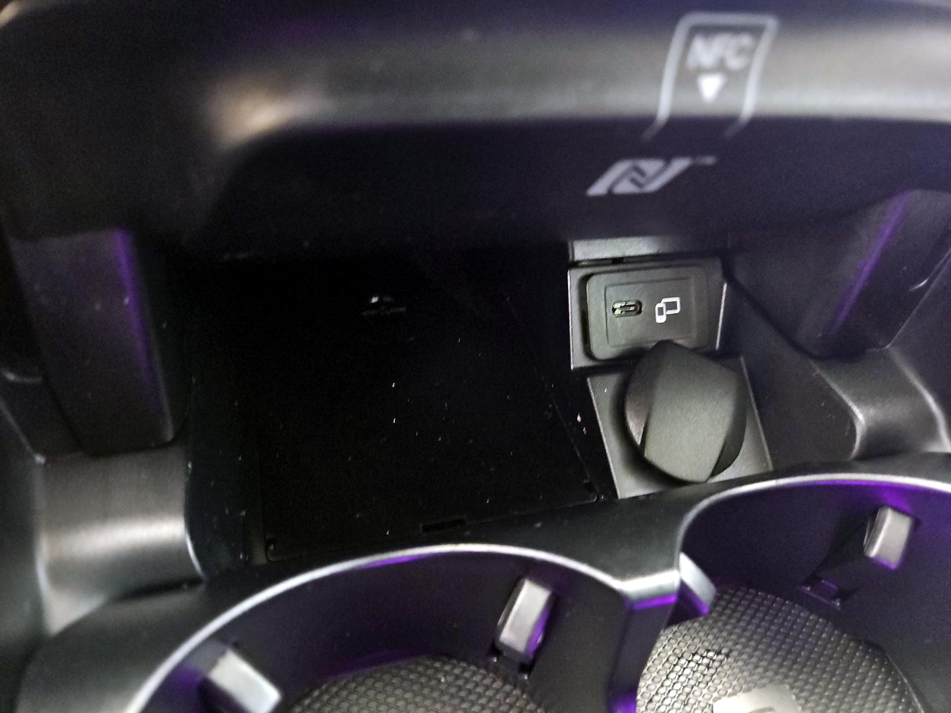 Thumbnail: 2022 Mercedes-Benz E-Class - 19