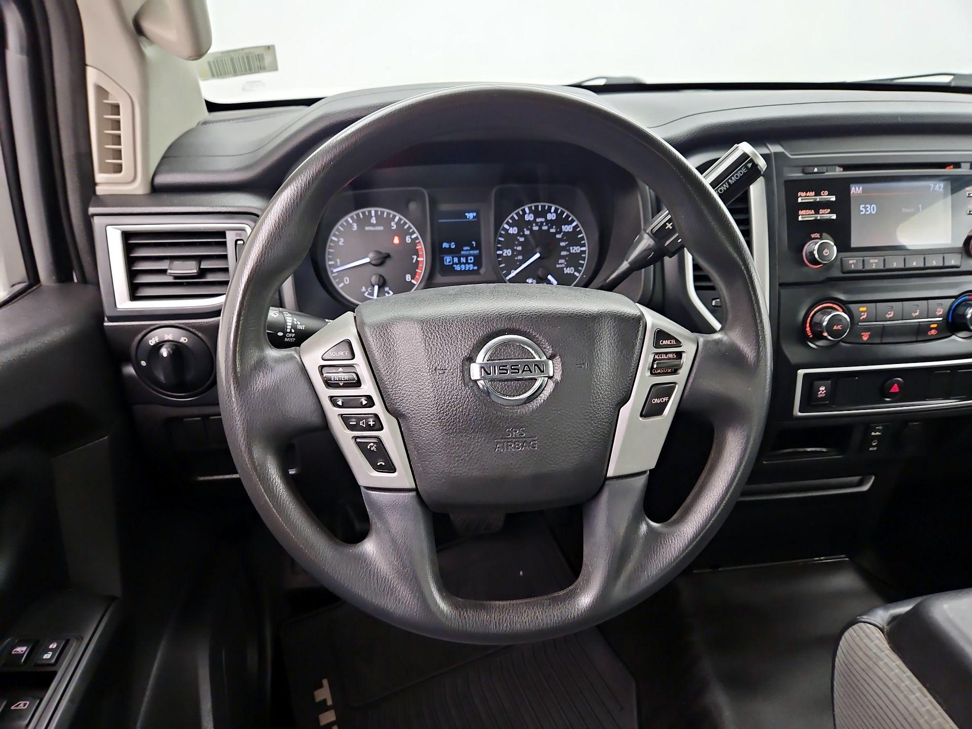 Thumbnail: 2018 Nissan Titan - 10