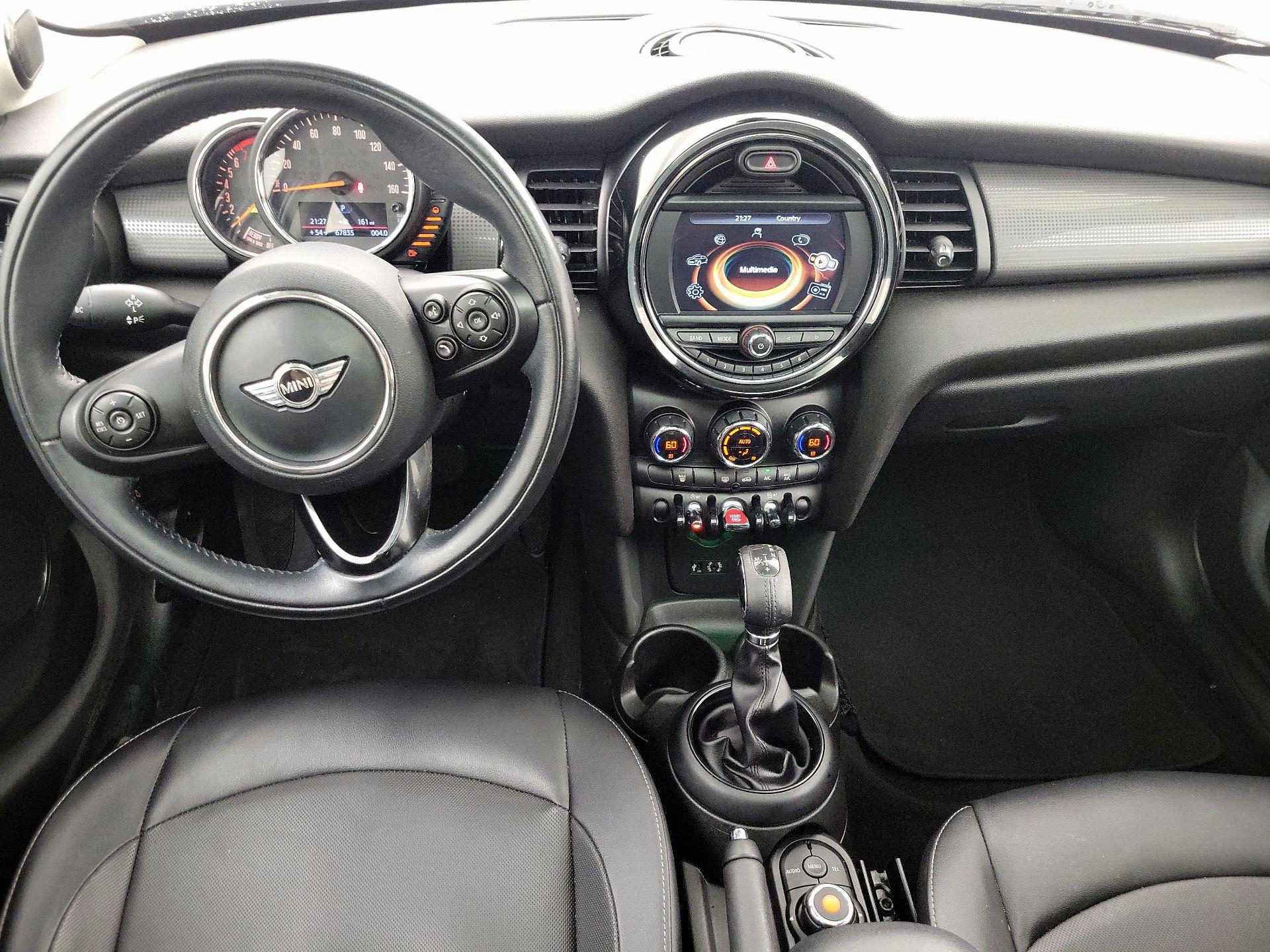 Thumbnail: 2017 MINI Cooper Hardtop - 9