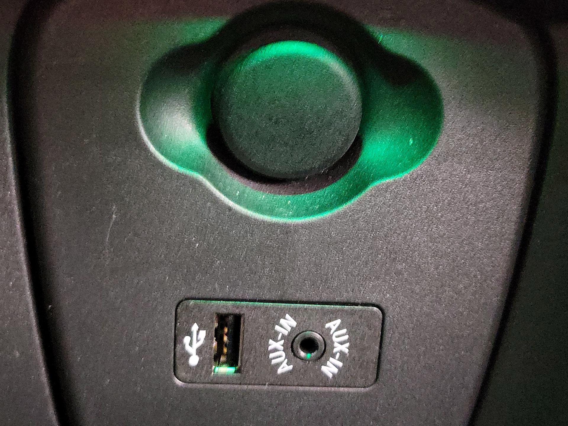 Thumbnail: 2017 MINI Cooper Hardtop - 18