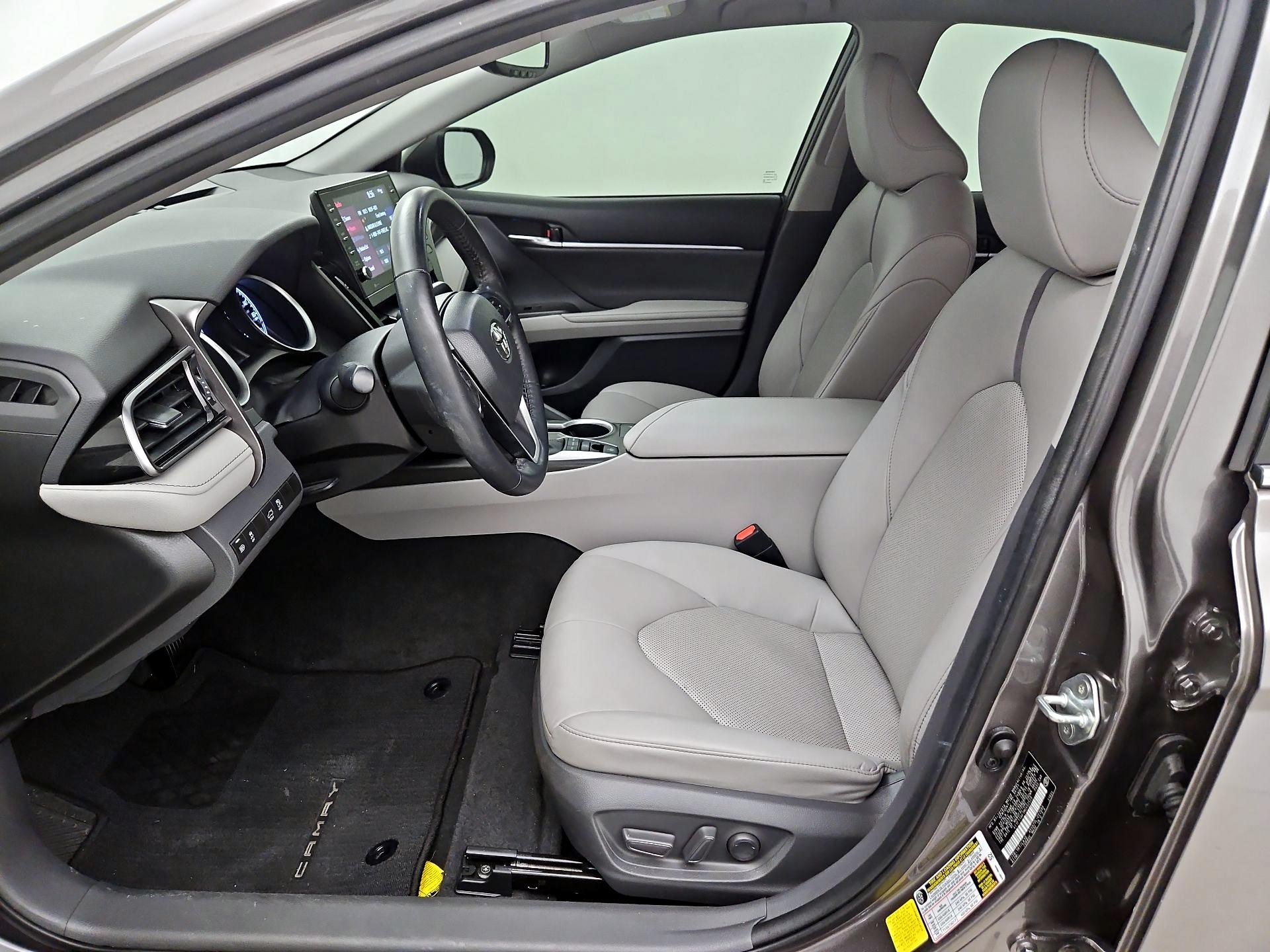 Thumbnail: 2021 Toyota Camry - 11