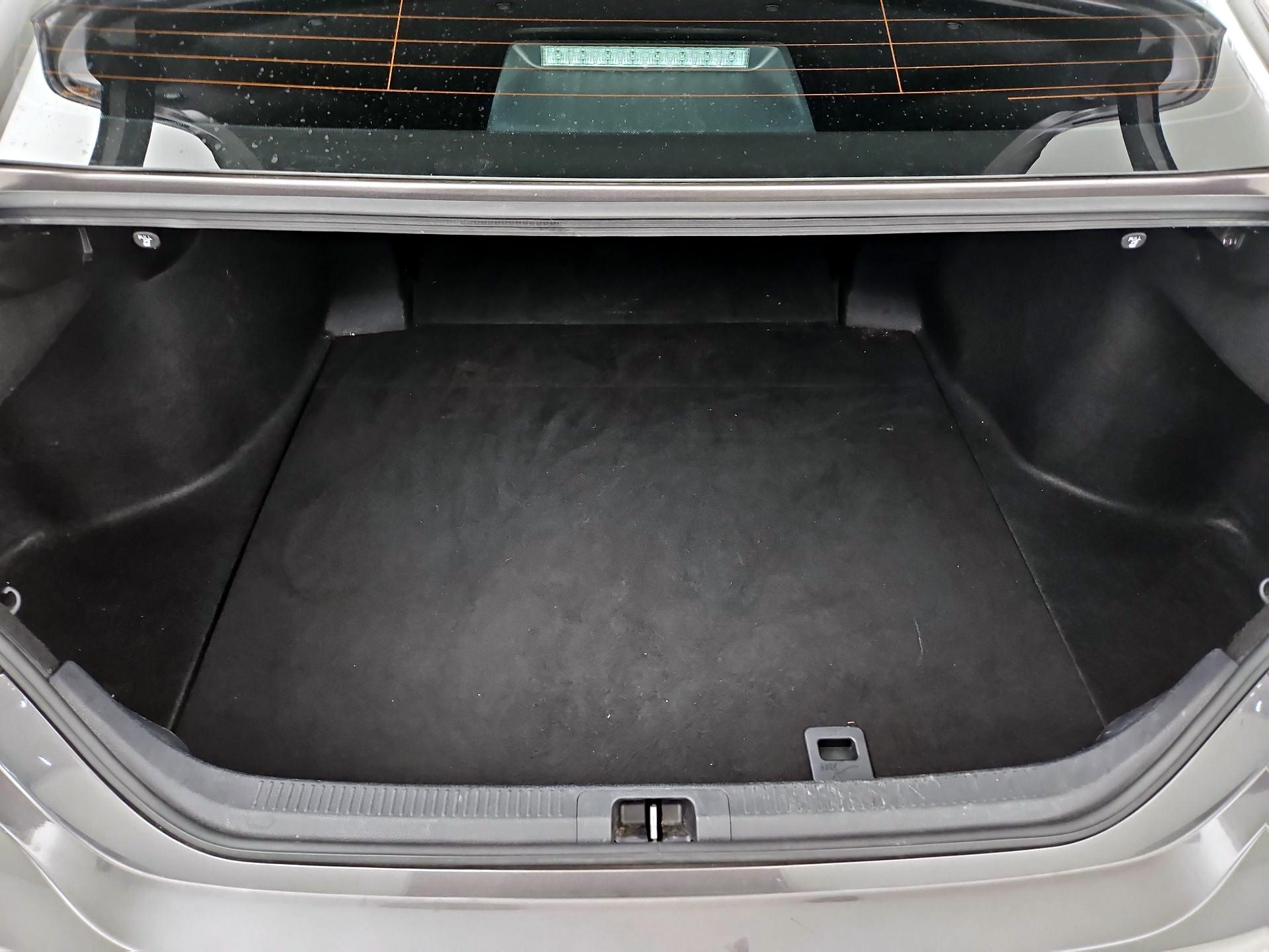 Thumbnail: 2021 Toyota Camry - 19