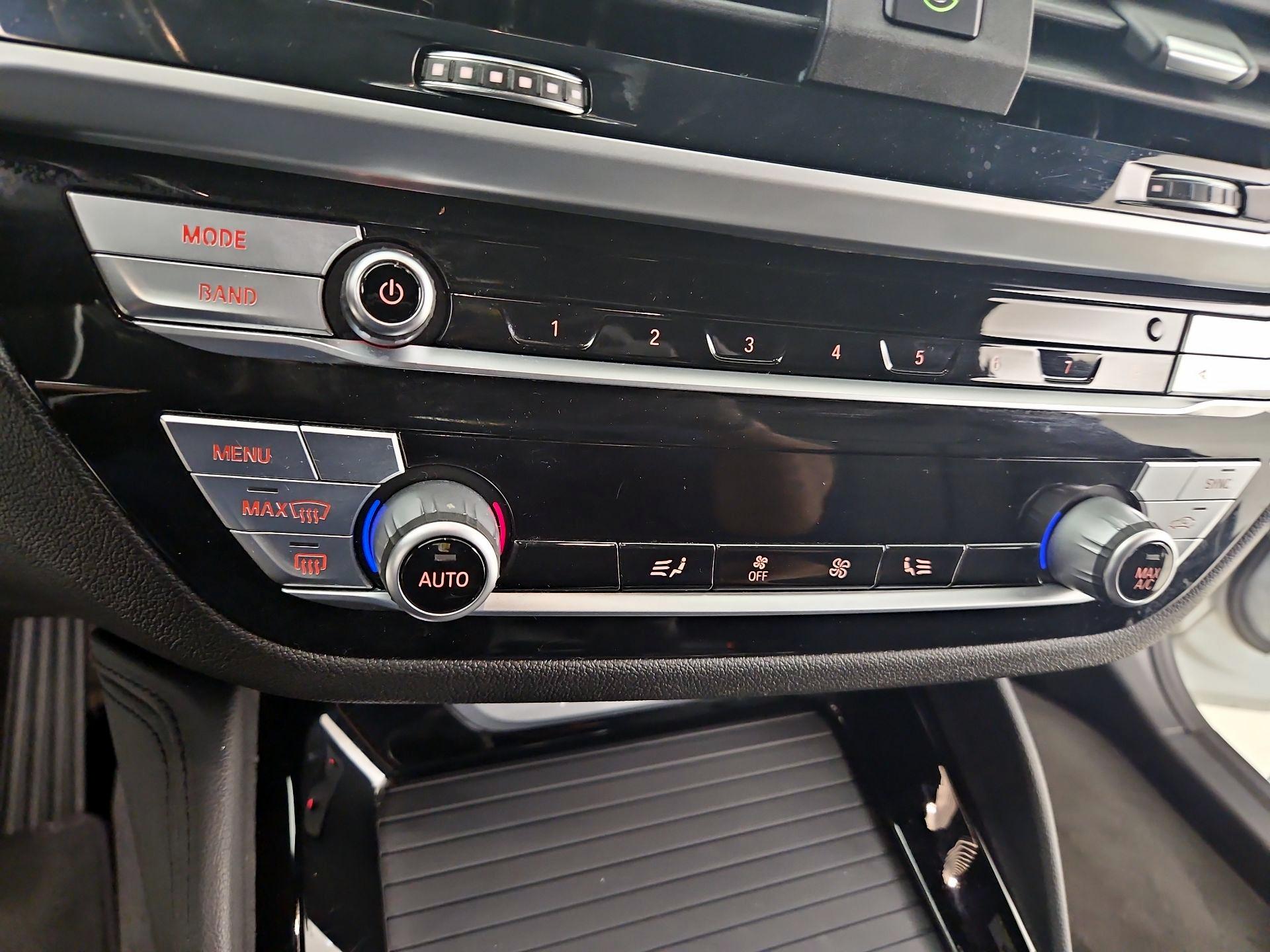 Thumbnail: 2020 BMW X4 - 17