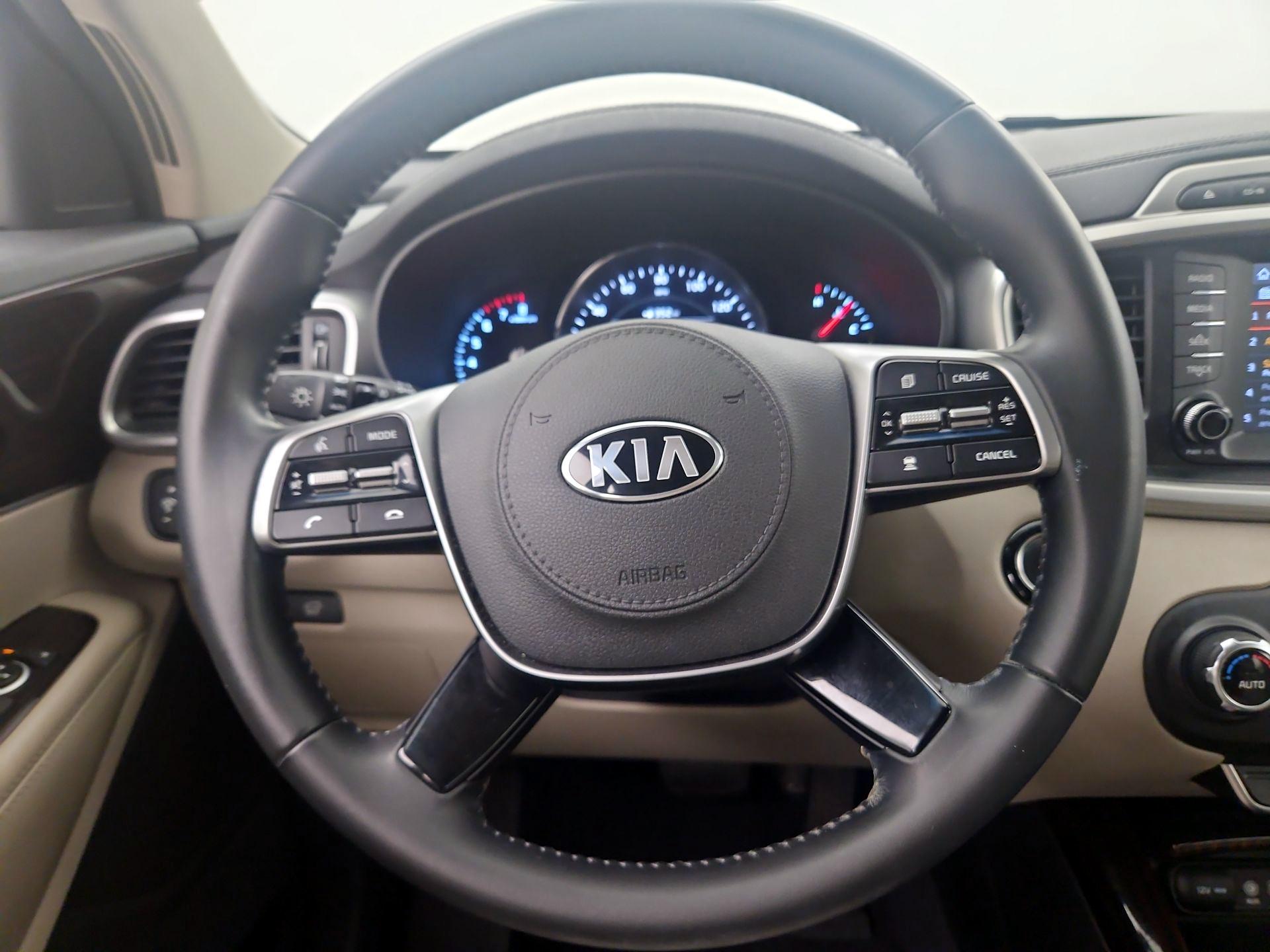 Thumbnail: 2019 Kia Sorento - 10