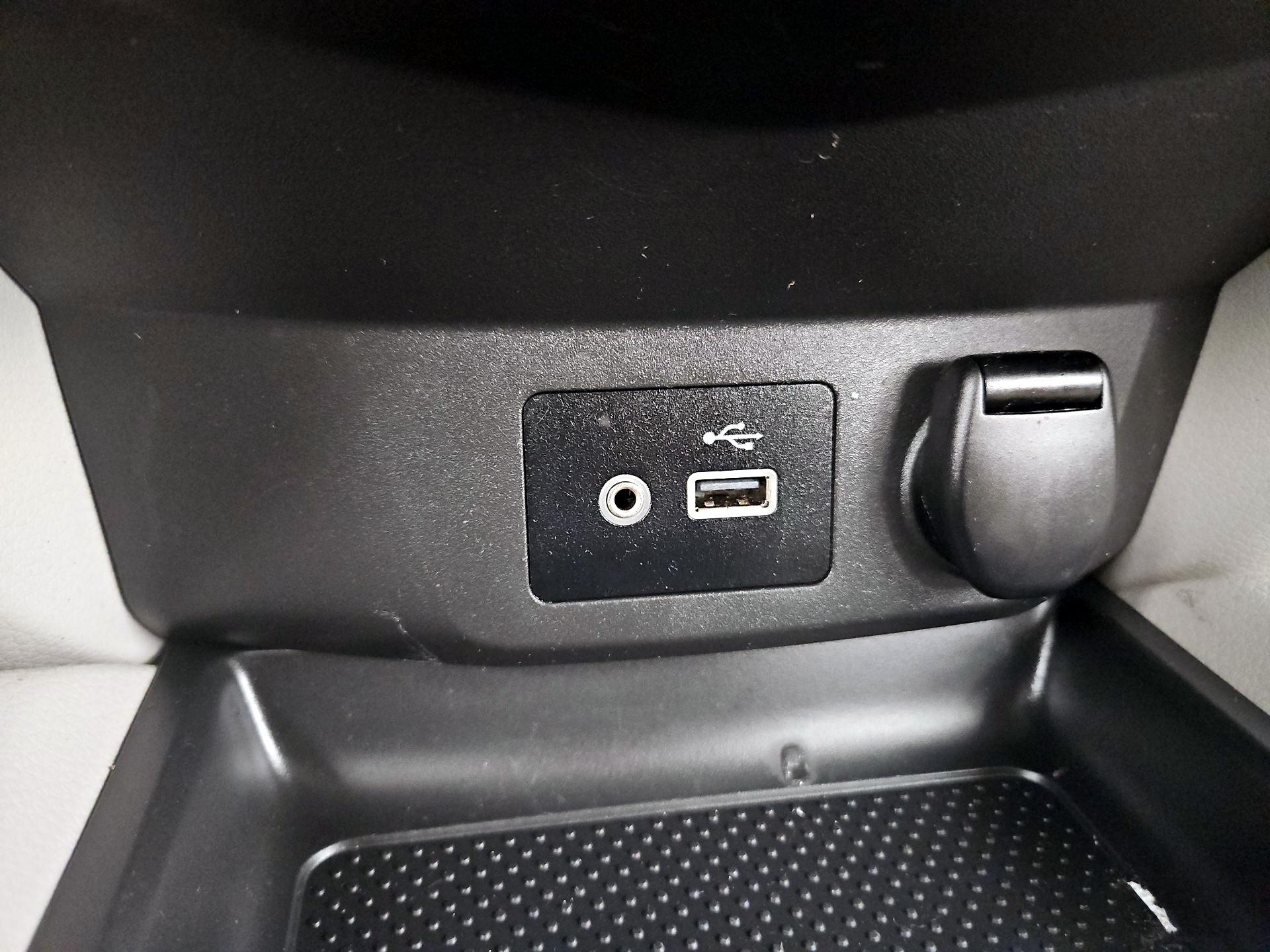 Thumbnail: 2020 Nissan Rogue Sport - 18