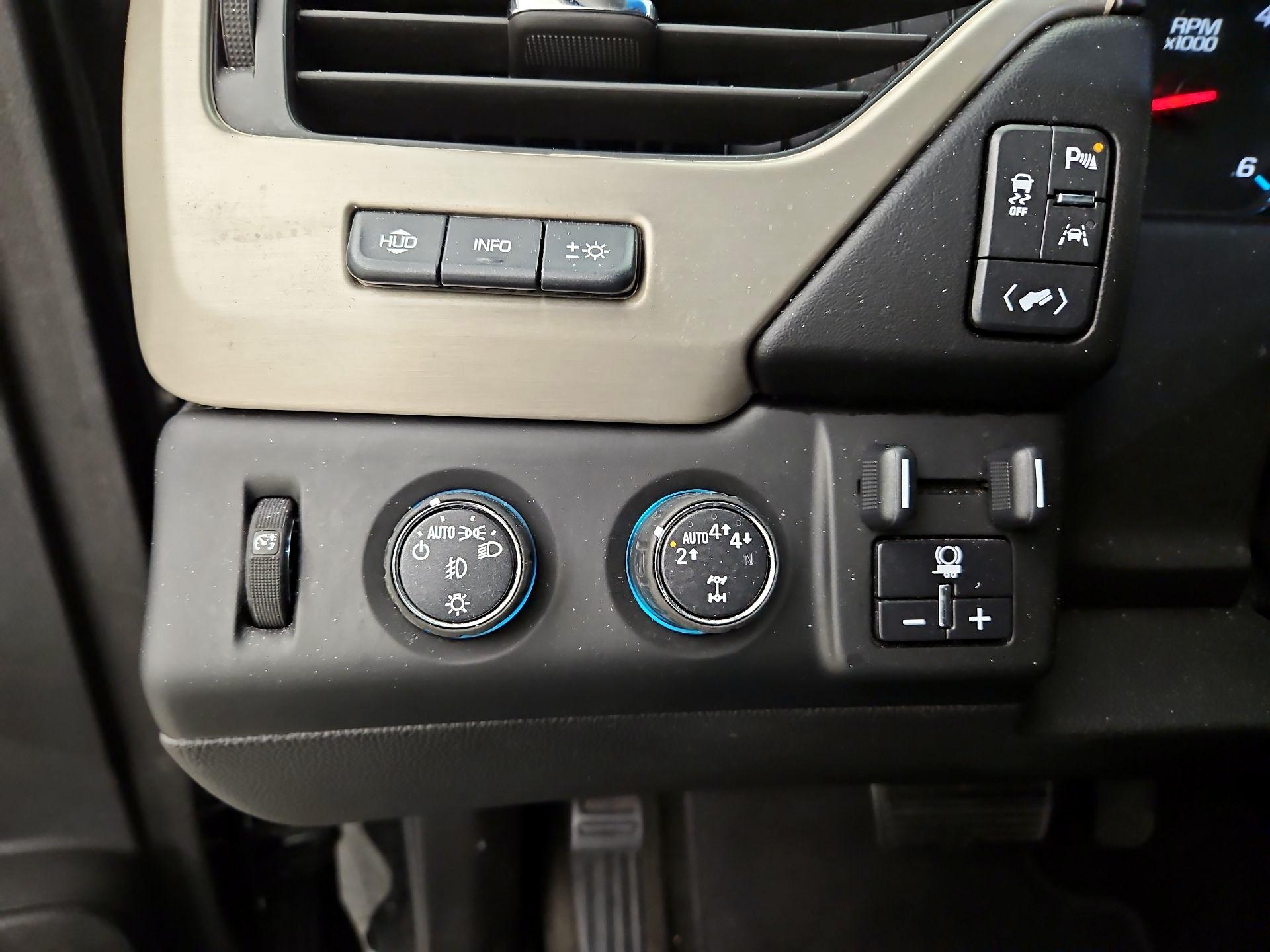 Thumbnail: 2017 GMC Yukon - 13