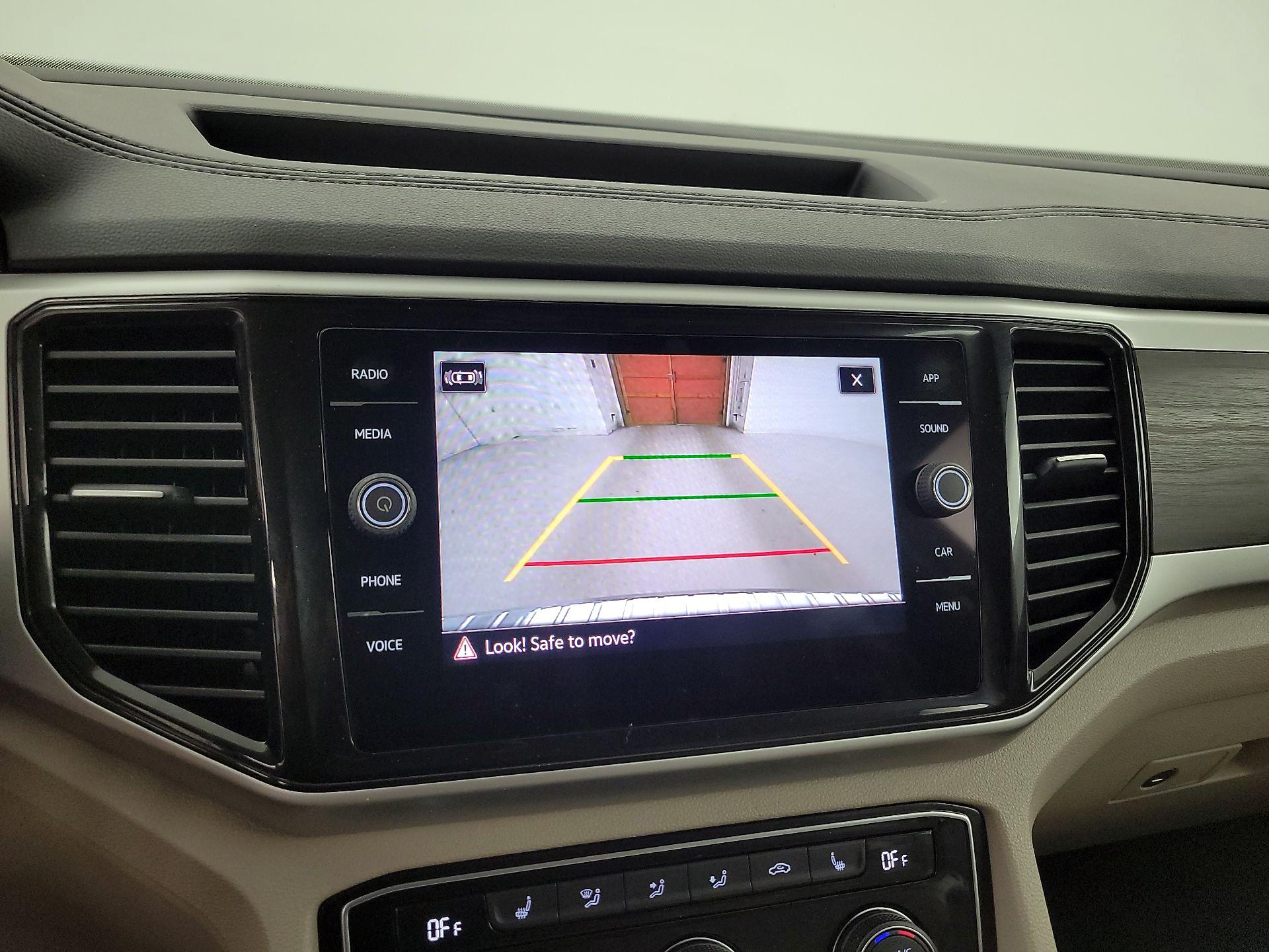 Thumbnail: 2022 Volkswagen Atlas - 14