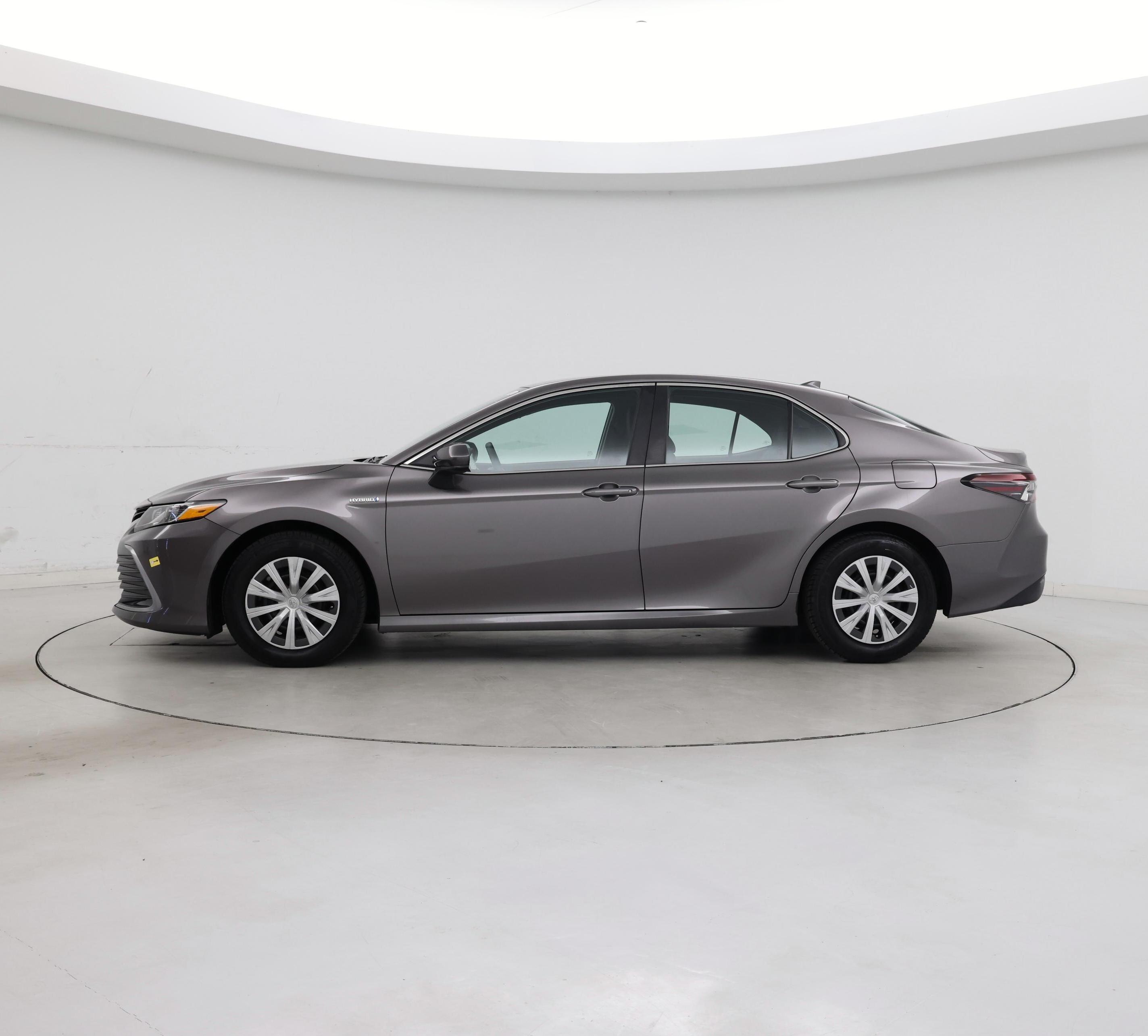 Thumbnail: 2021 Toyota Camry - 3