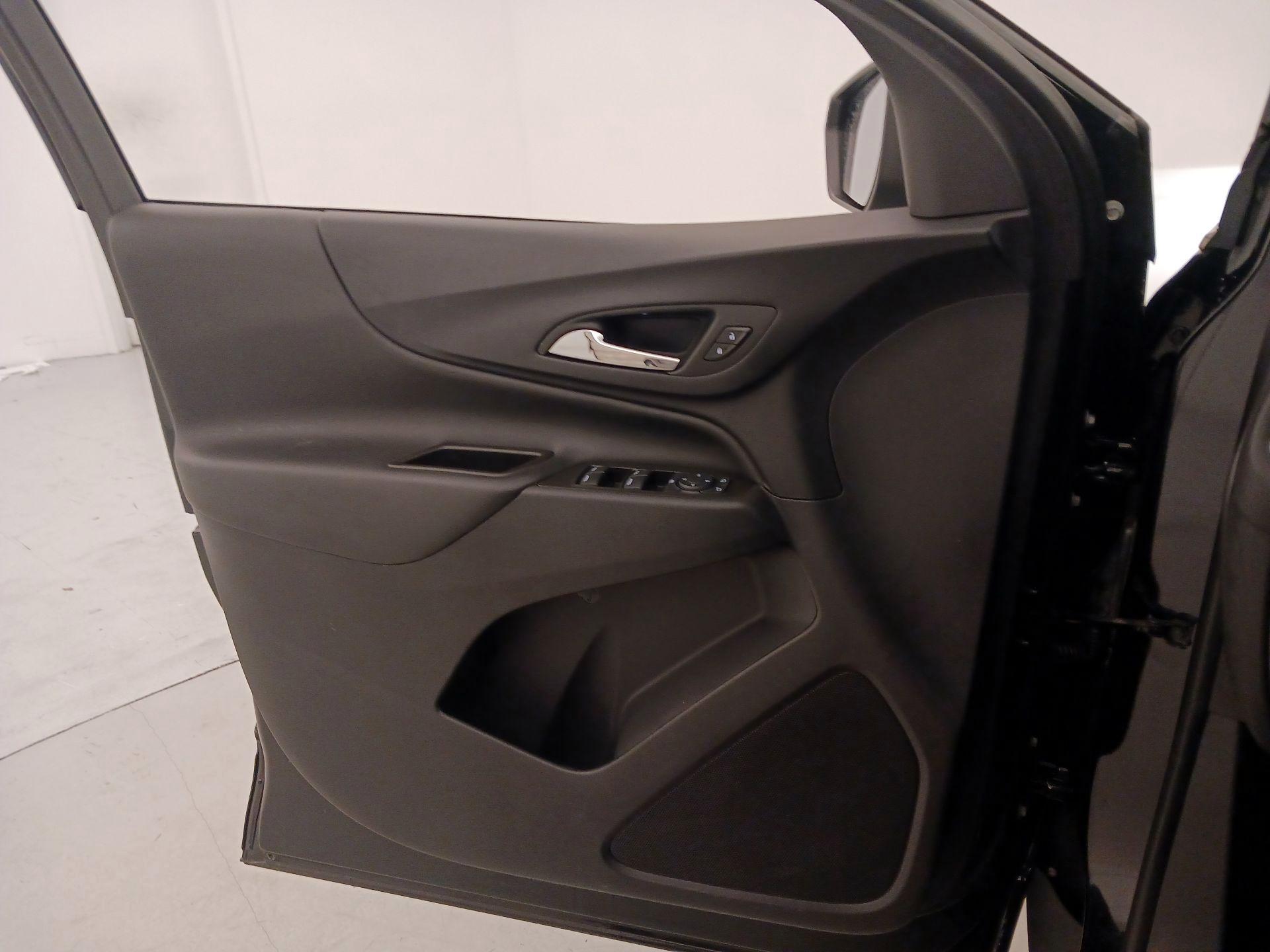 Thumbnail: 2023 Chevrolet Equinox - 12