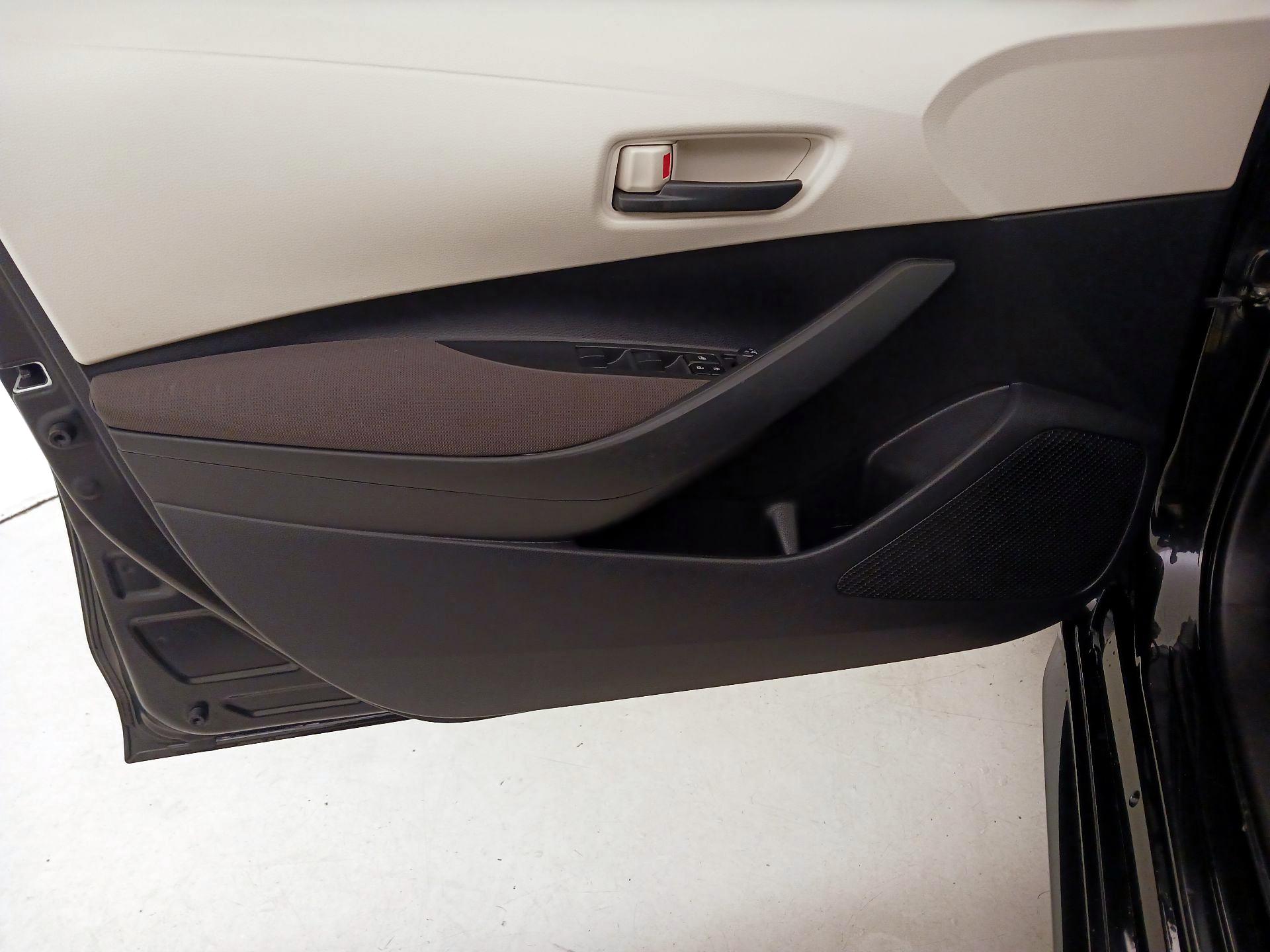 Thumbnail: 2022 Toyota Corolla - 12