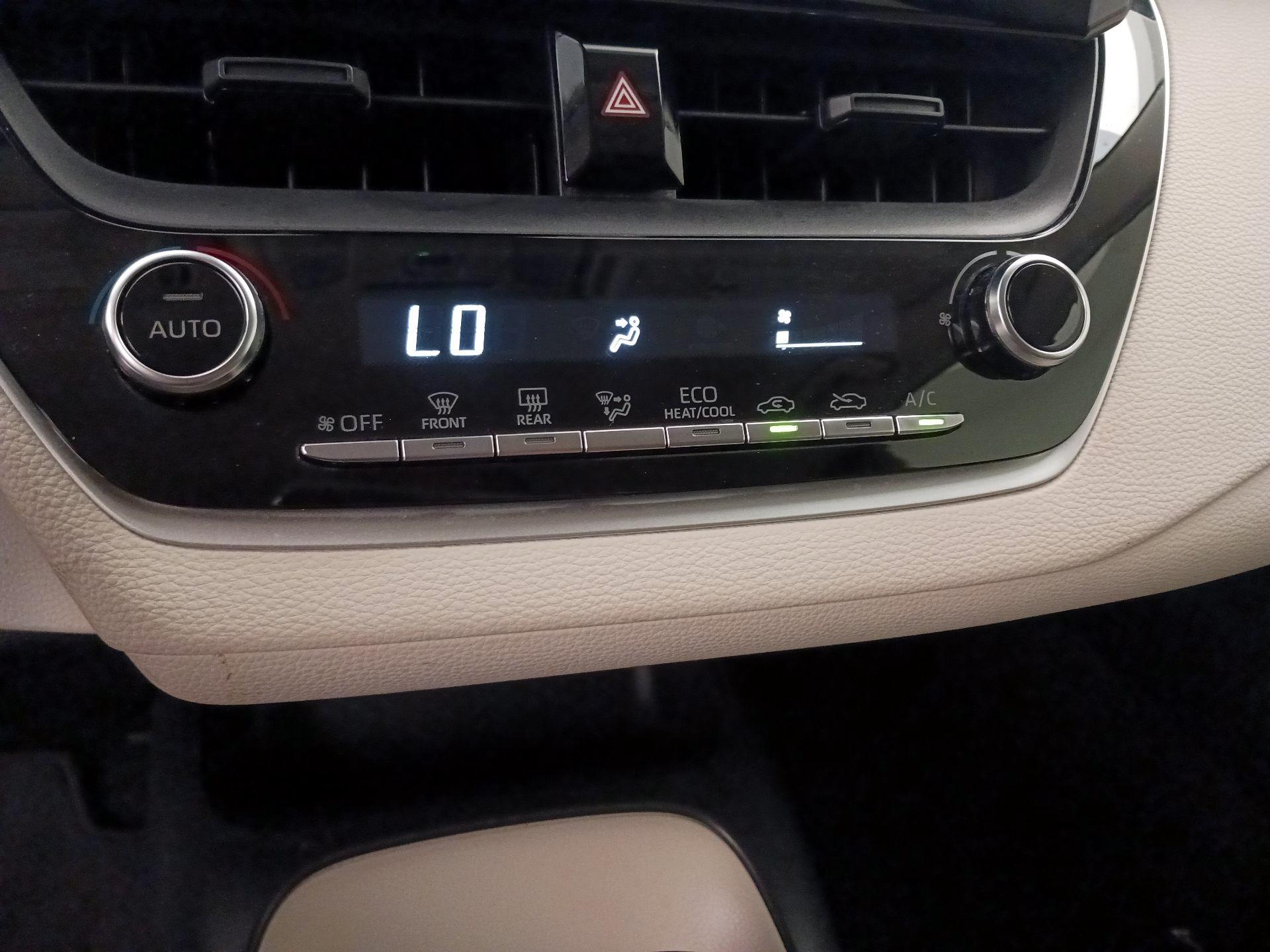 Thumbnail: 2022 Toyota Corolla - 16