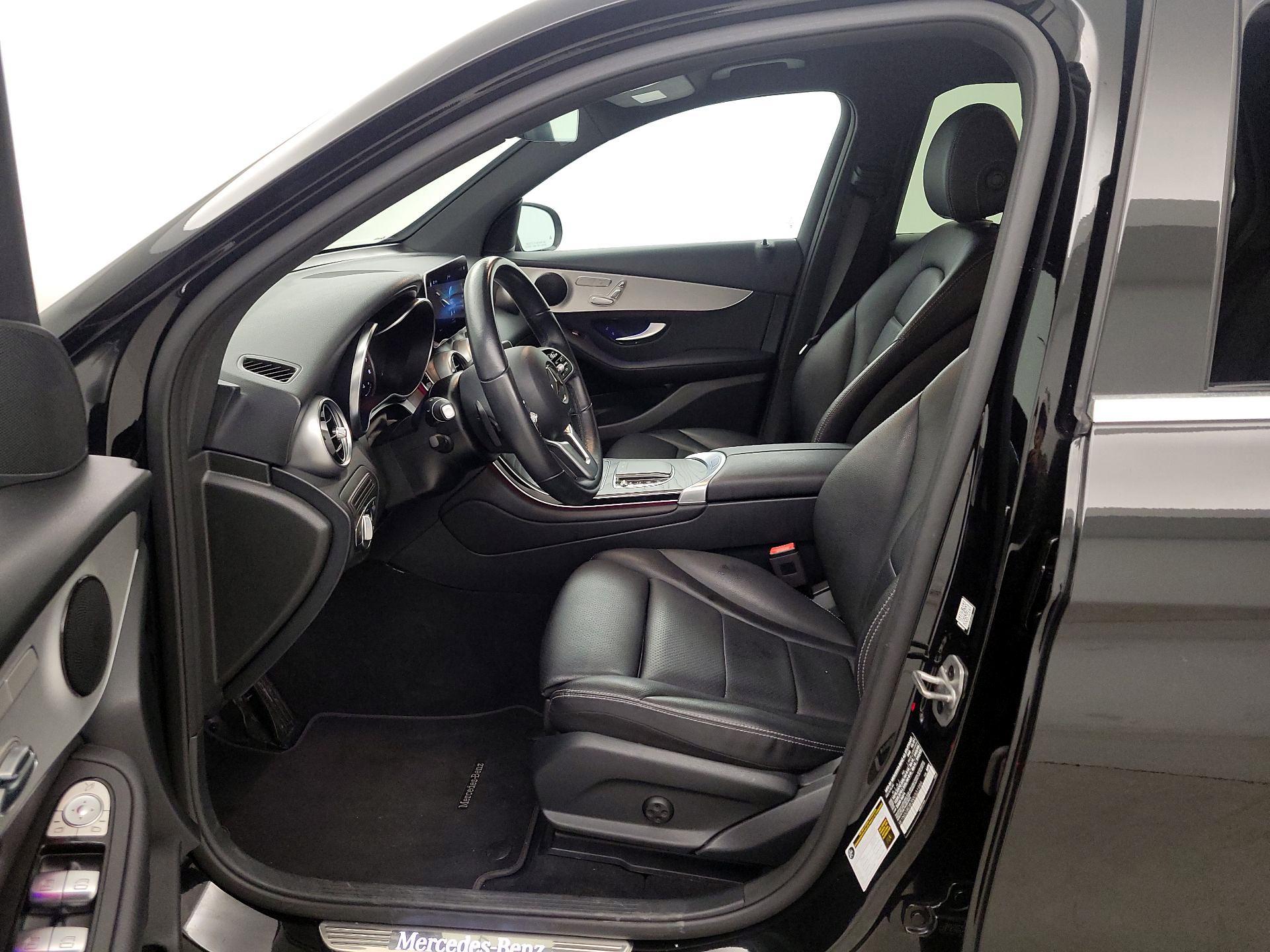 Thumbnail: 2022 Mercedes-Benz GLC - 11