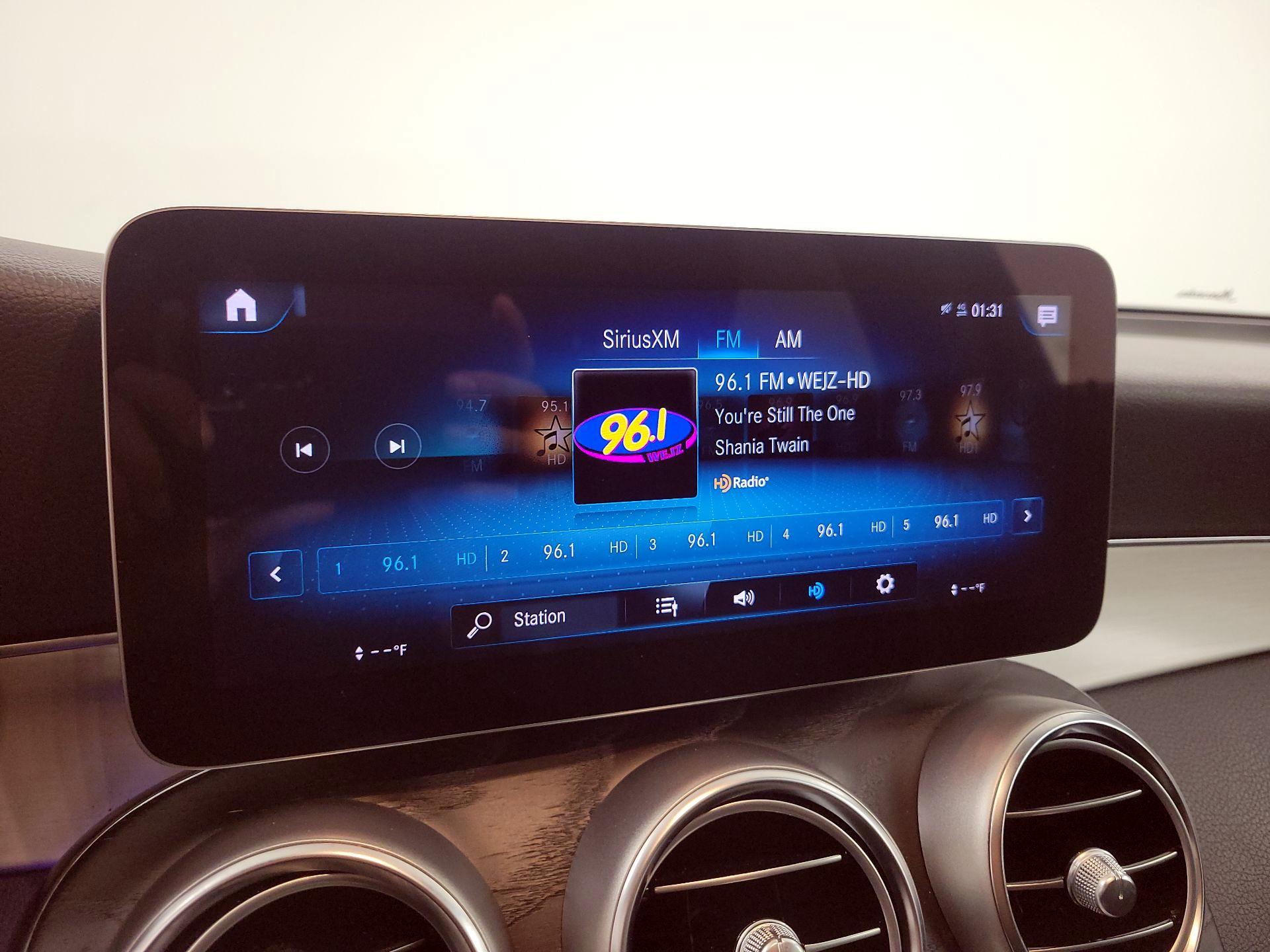 Thumbnail: 2022 Mercedes-Benz GLC - 15