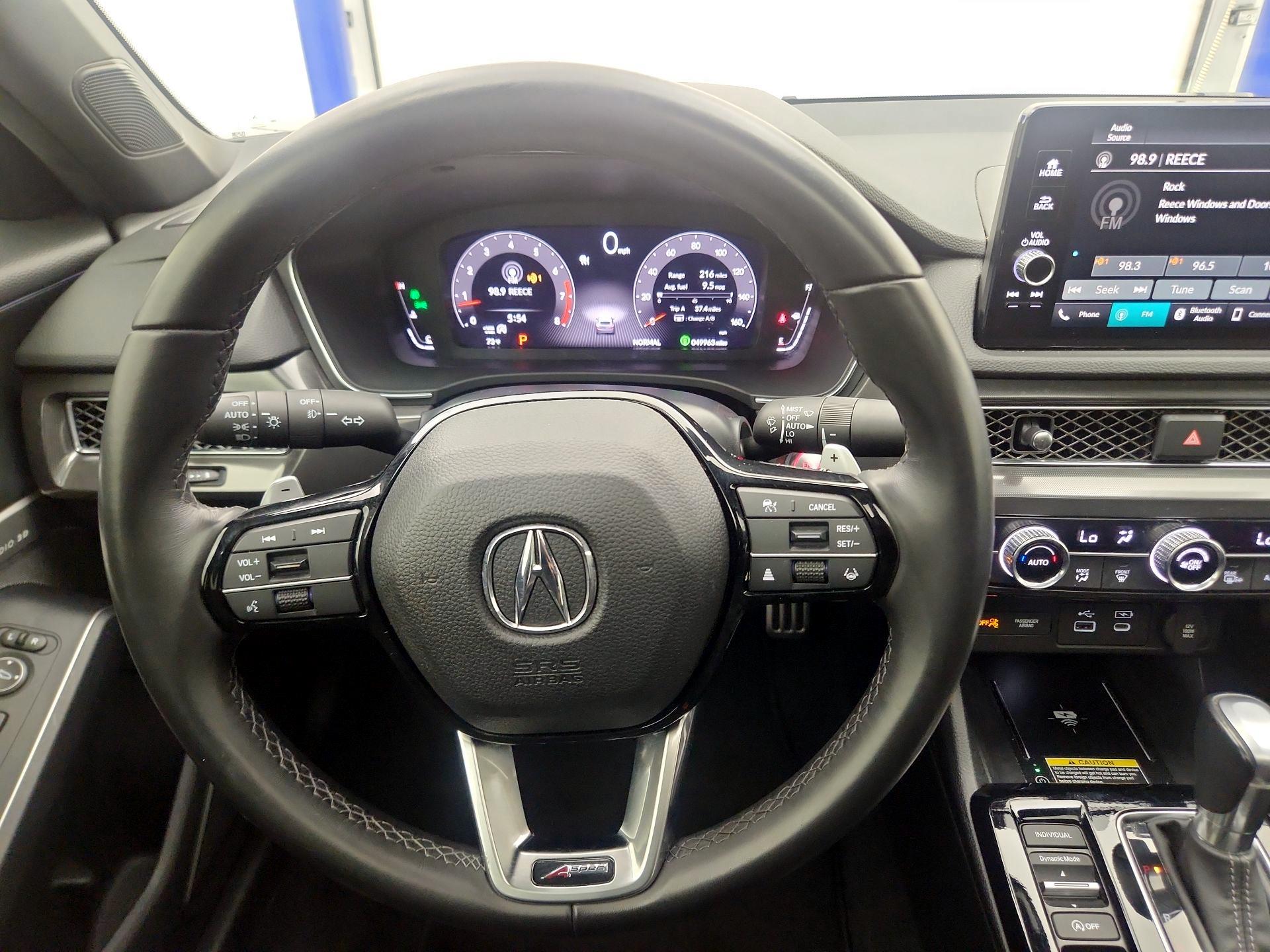 Thumbnail: 2023 Acura Integra - 10