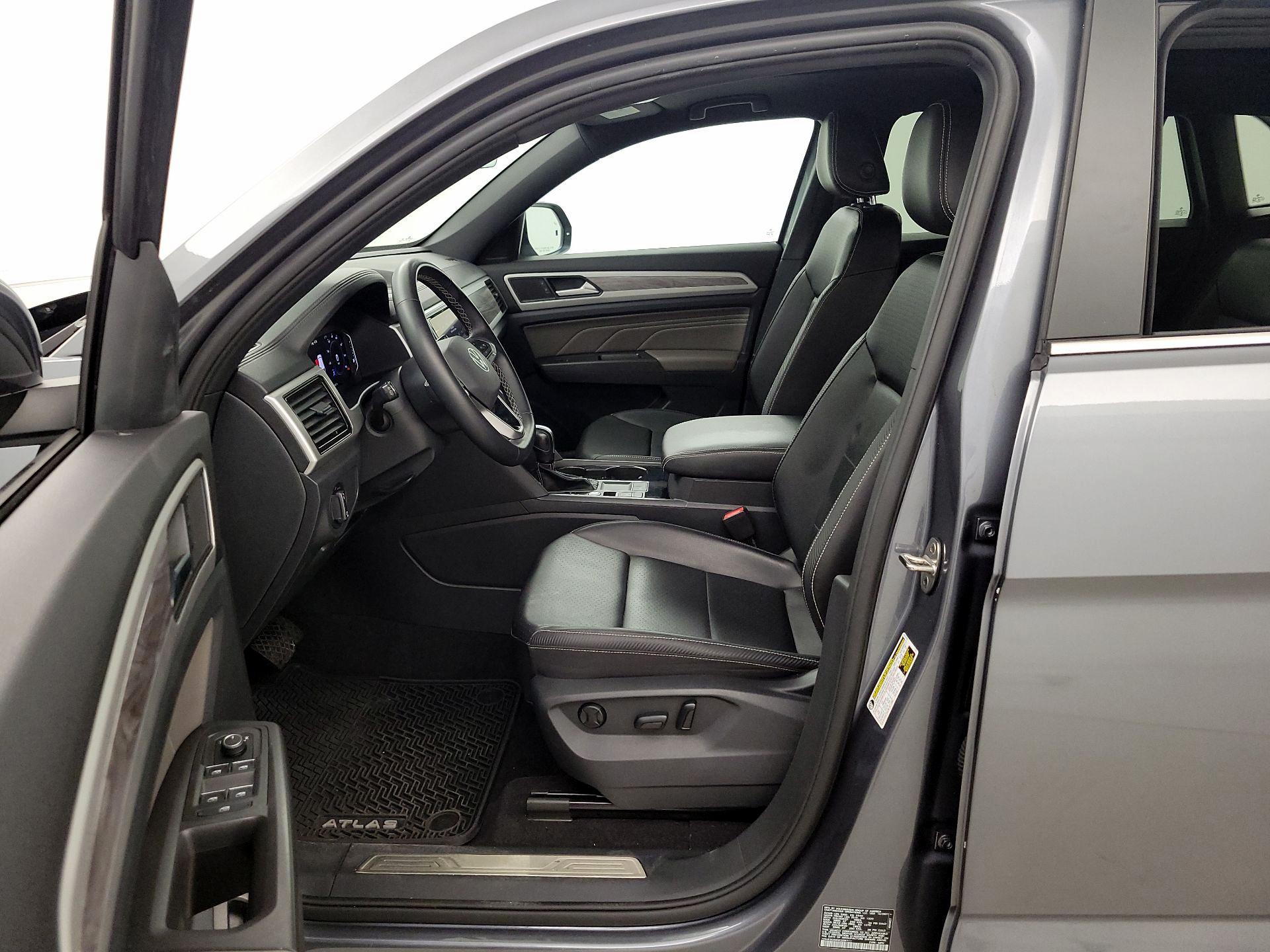 Thumbnail: 2022 Volkswagen Atlas - 11