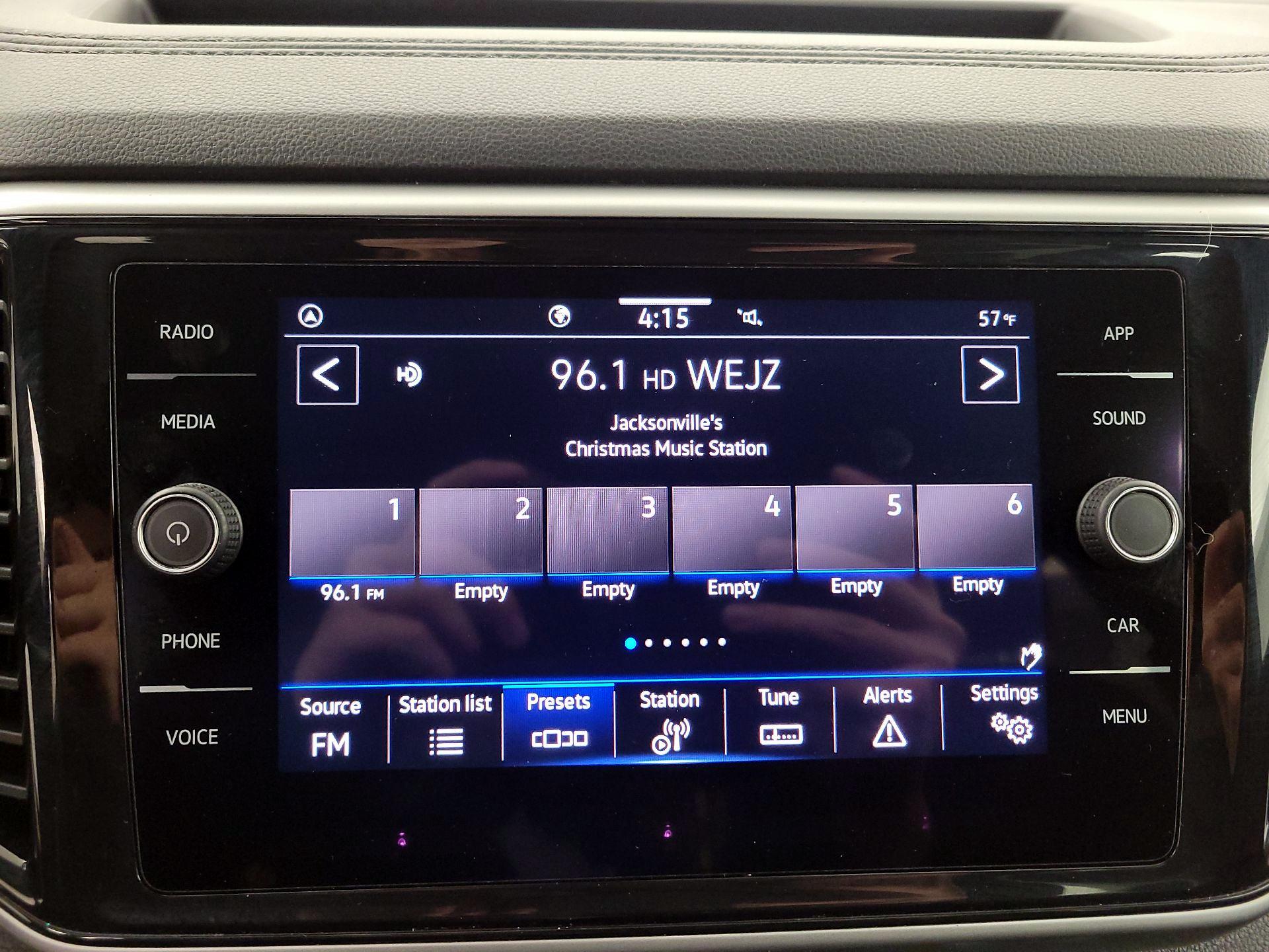 Thumbnail: 2022 Volkswagen Atlas - 15