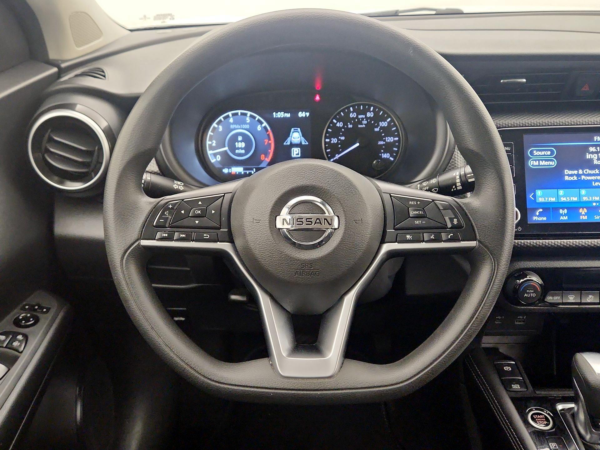 Thumbnail: 2021 Nissan Kicks - 10