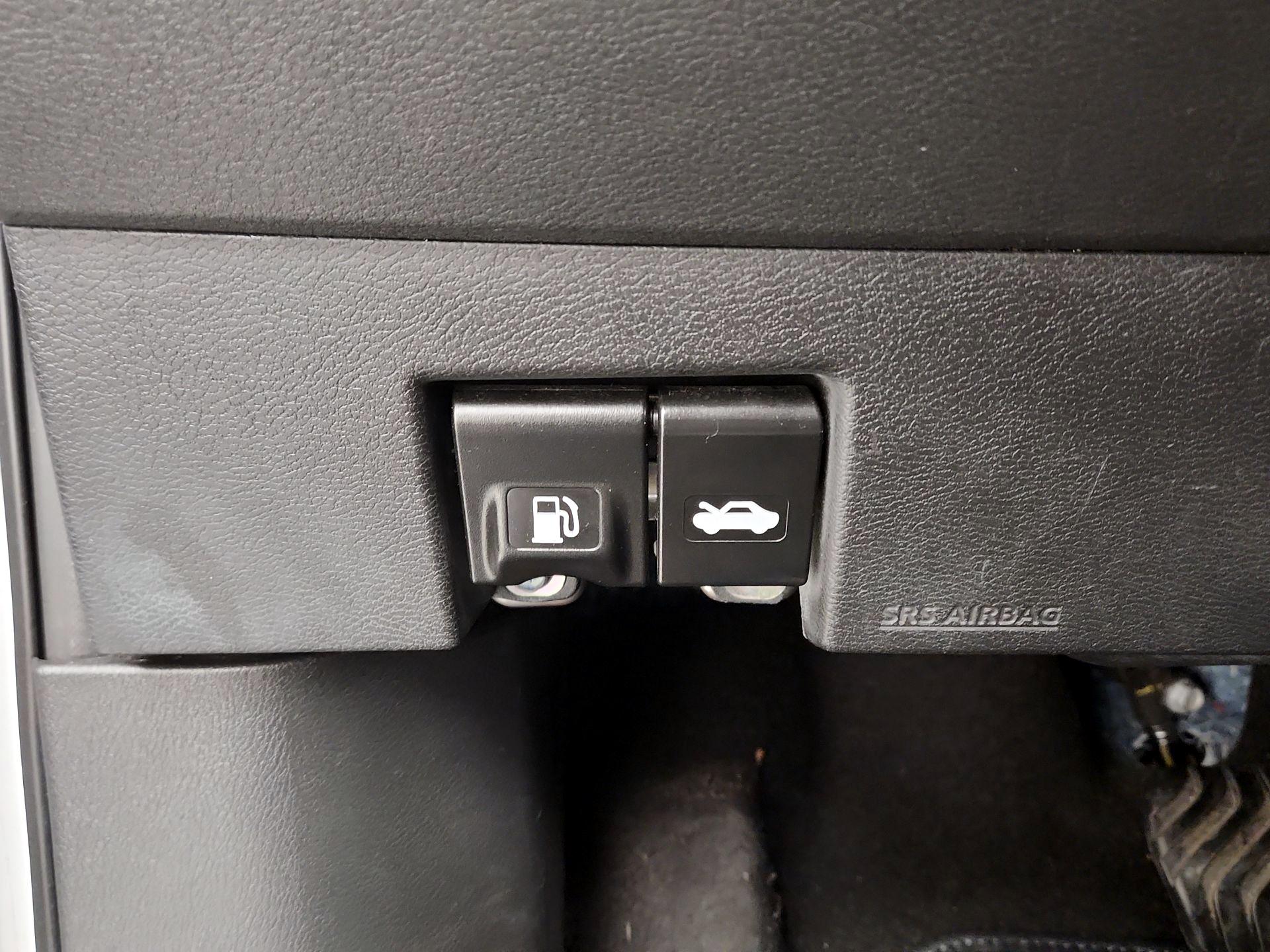 Thumbnail: 2021 Nissan Kicks - 13