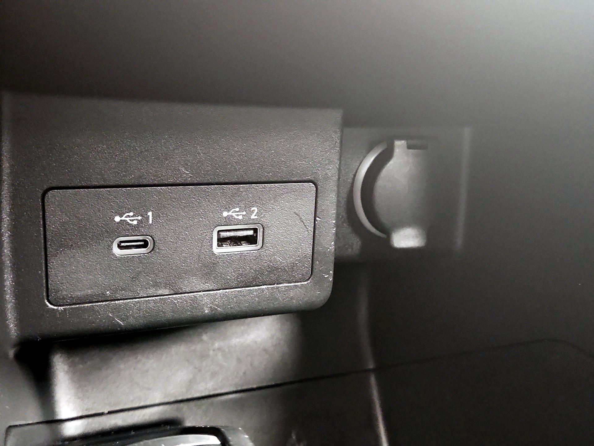 Thumbnail: 2021 Nissan Kicks - 18