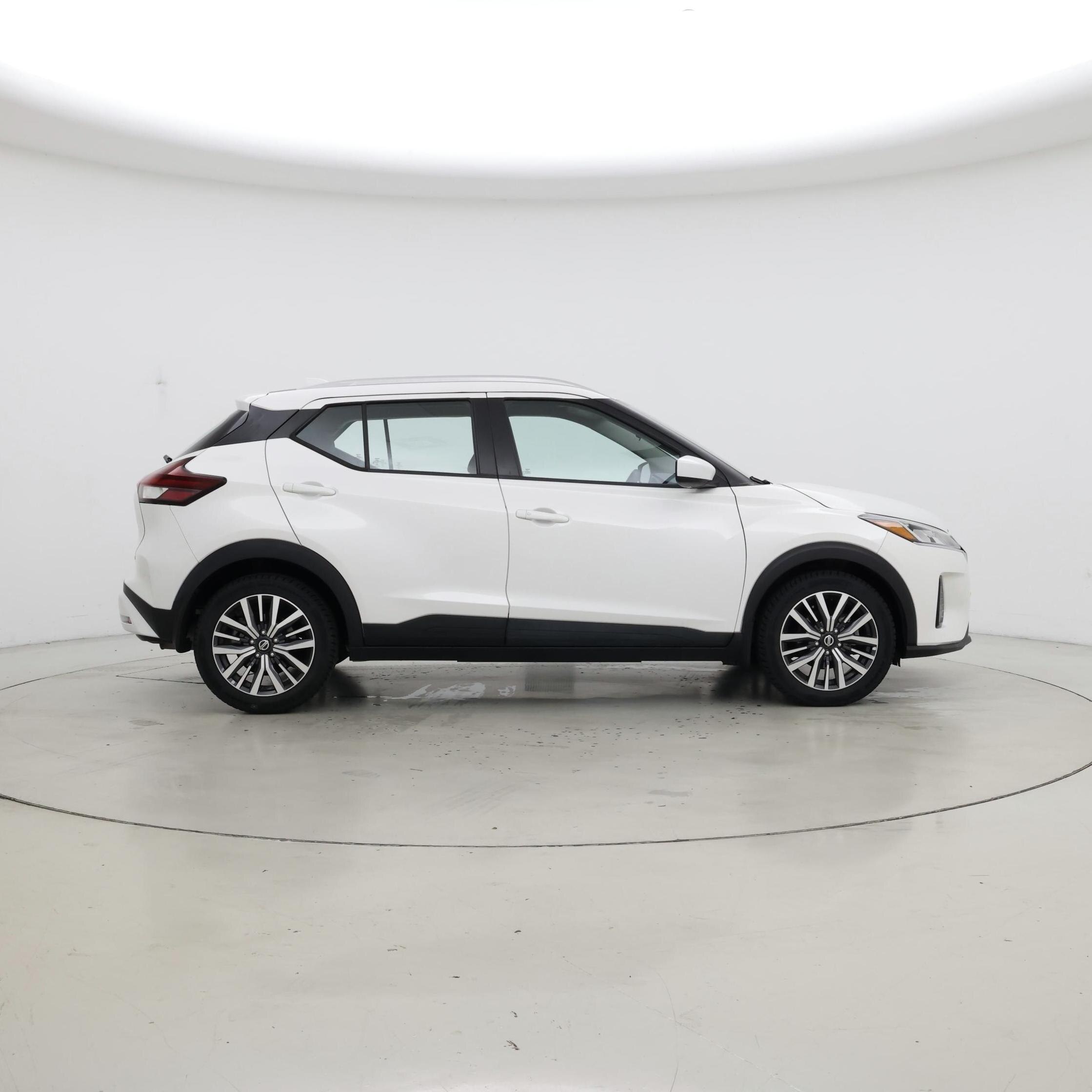 Thumbnail: 2021 Nissan Kicks - 7