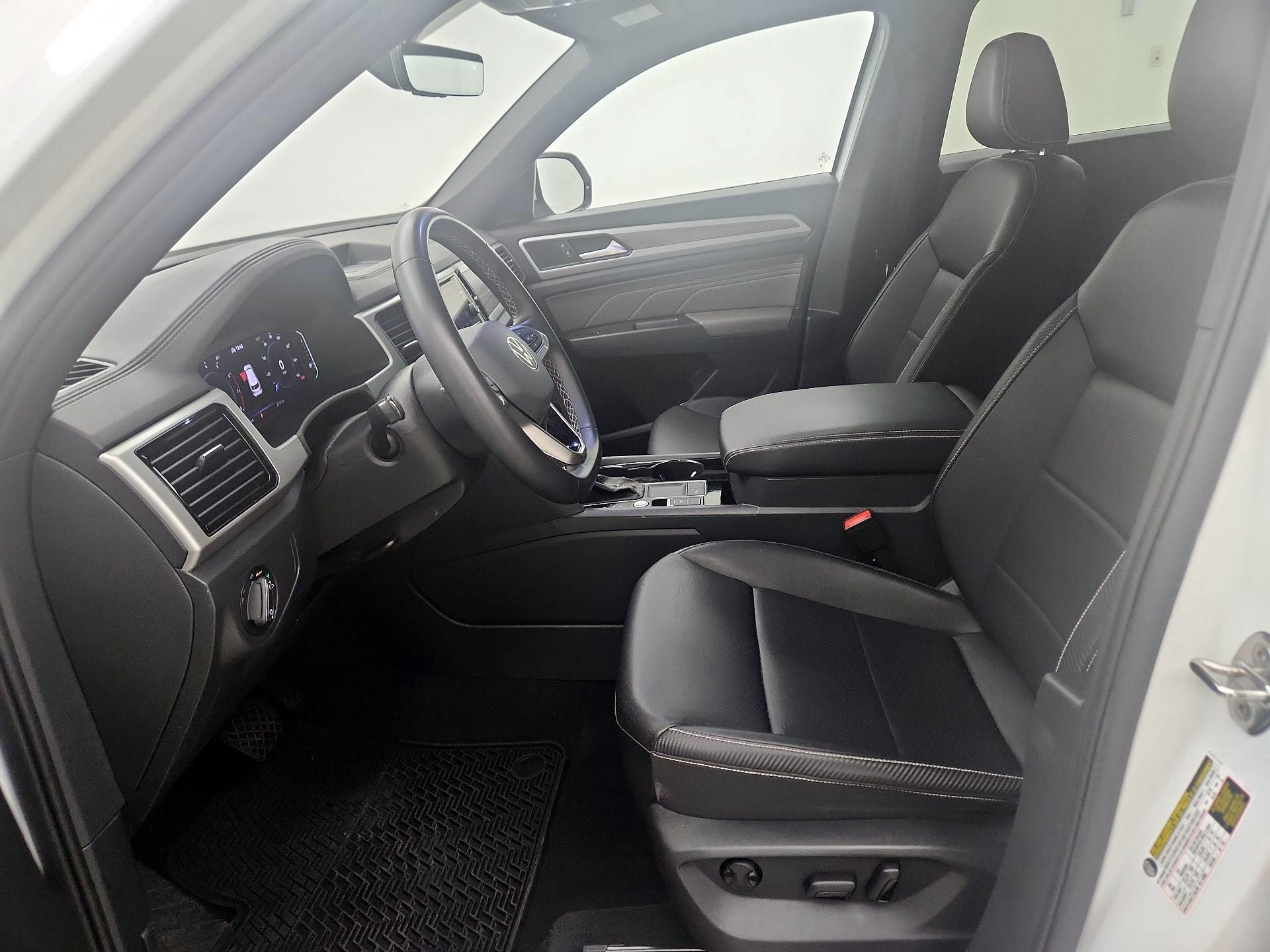 Thumbnail: 2023 Volkswagen Atlas - 11