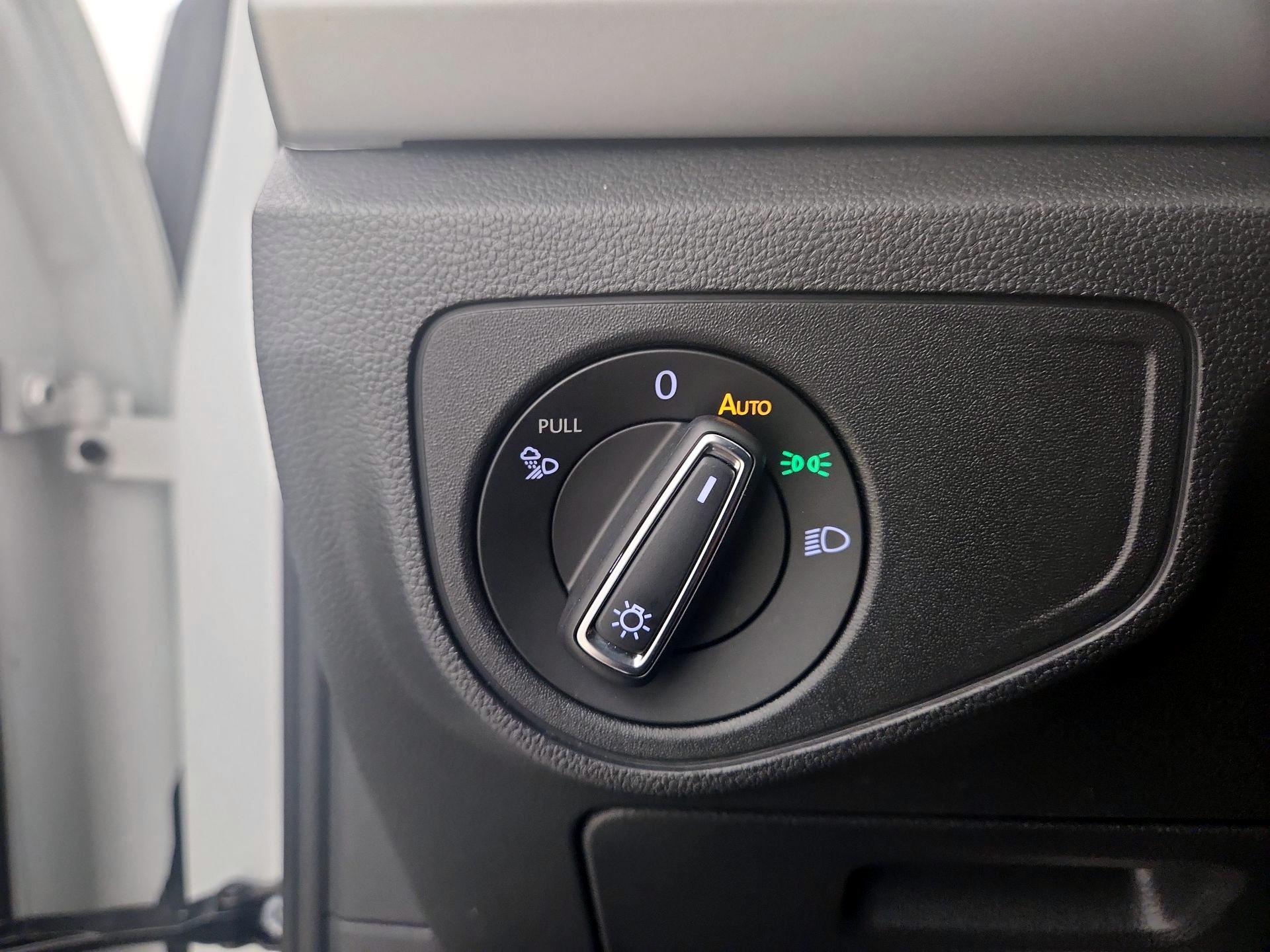 Thumbnail: 2023 Volkswagen Atlas - 13