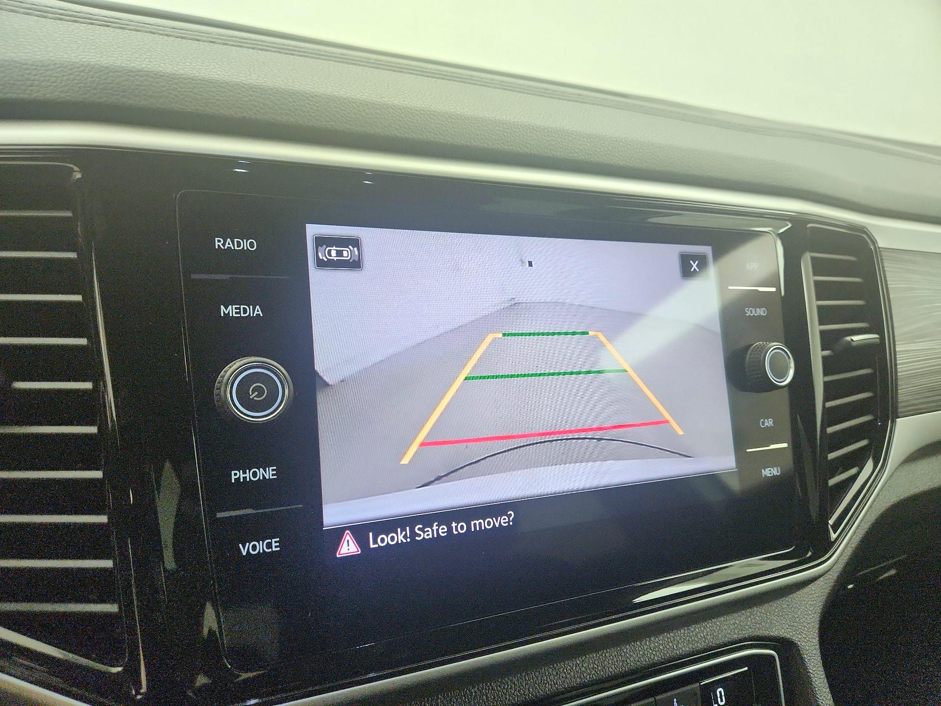 Thumbnail: 2023 Volkswagen Atlas - 14