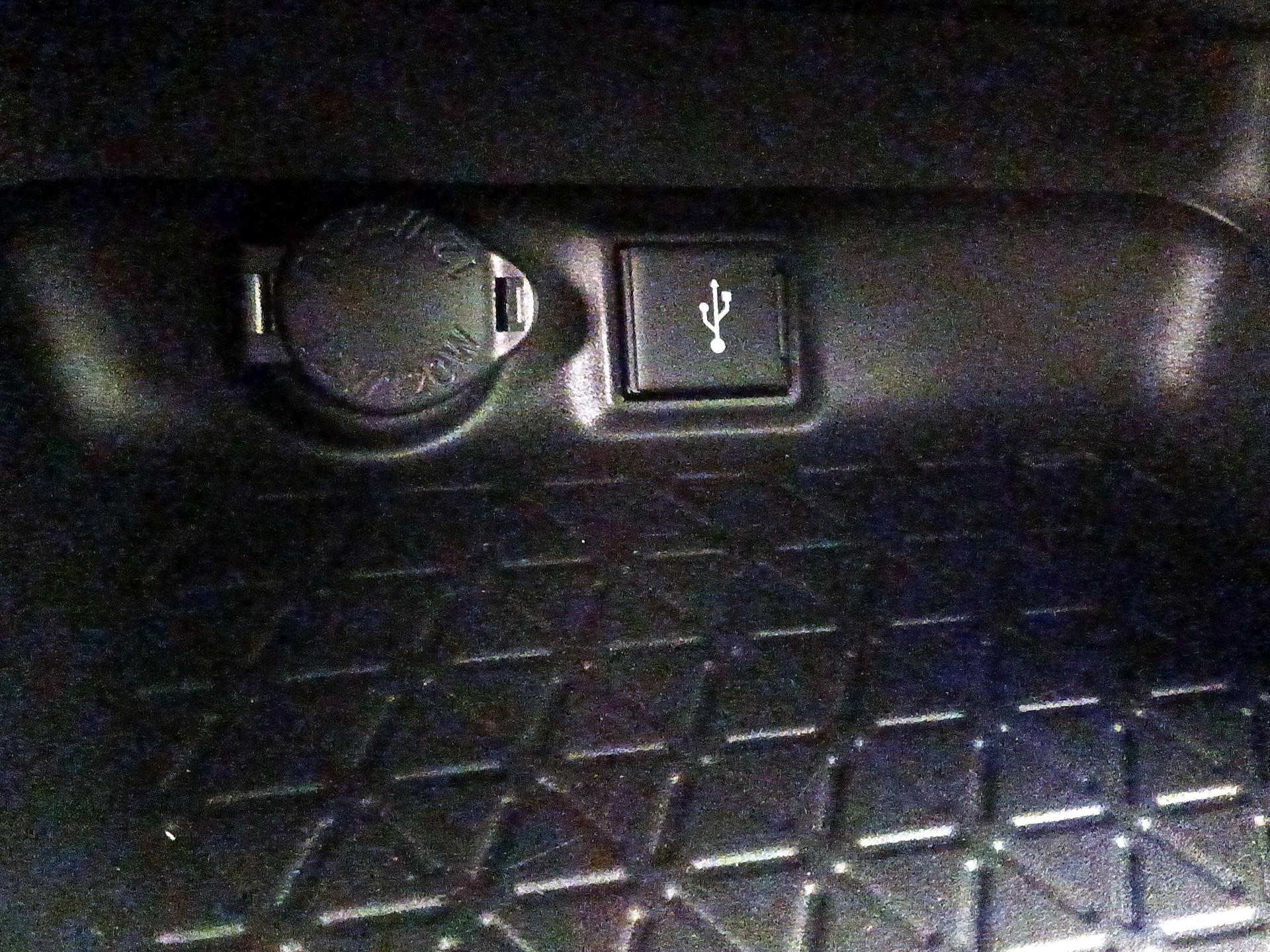 Thumbnail: 2022 Toyota RAV4 - 18