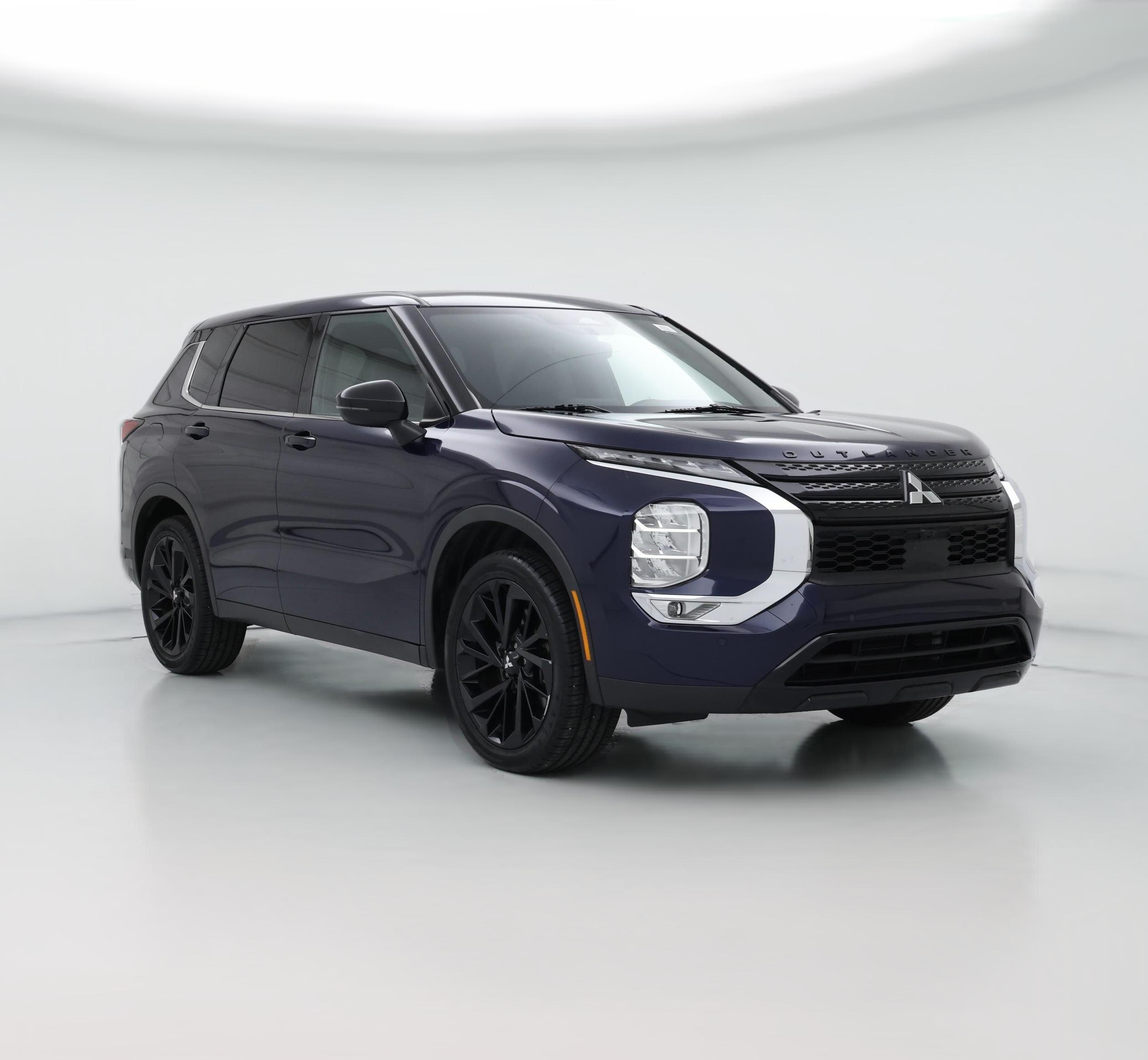 Thumbnail: 2022 Mitsubishi Outlander - 1