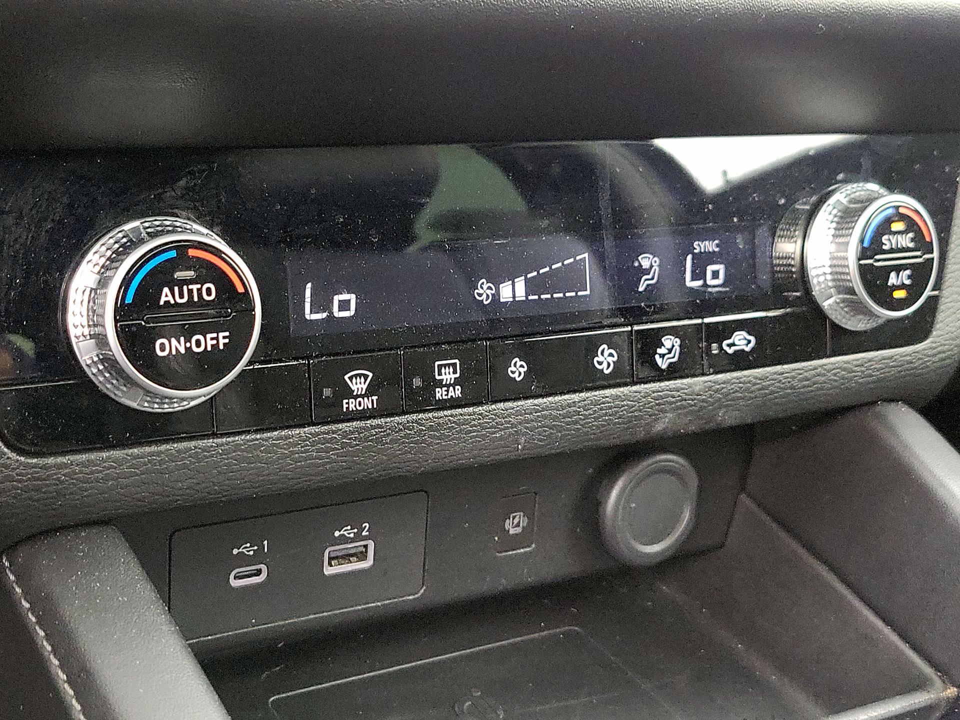 Thumbnail: 2022 Mitsubishi Outlander - 15