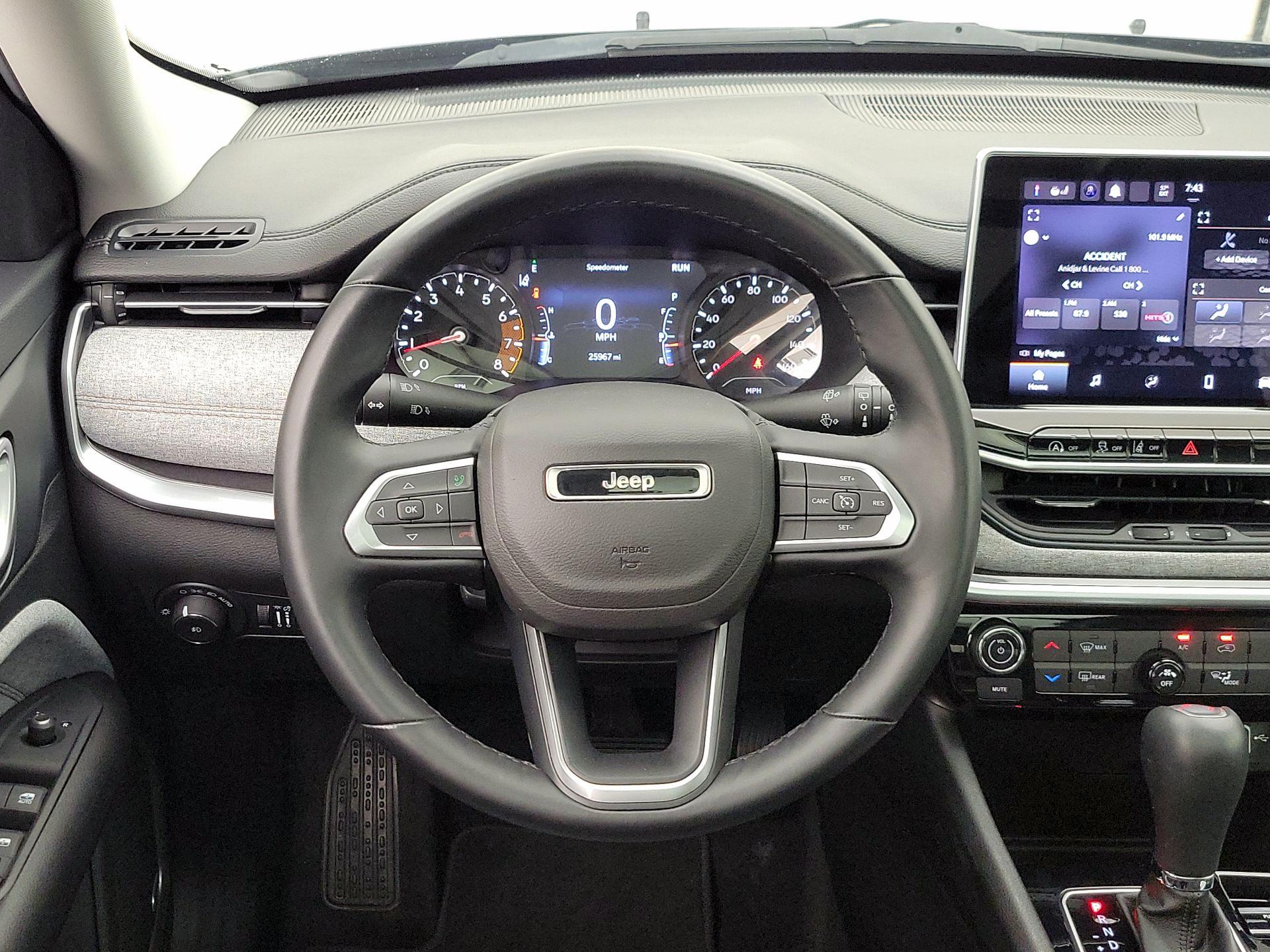 Thumbnail: 2022 Jeep Compass - 10