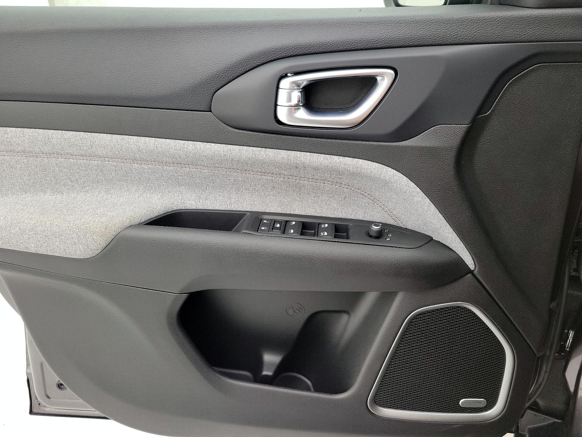 Thumbnail: 2022 Jeep Compass - 12