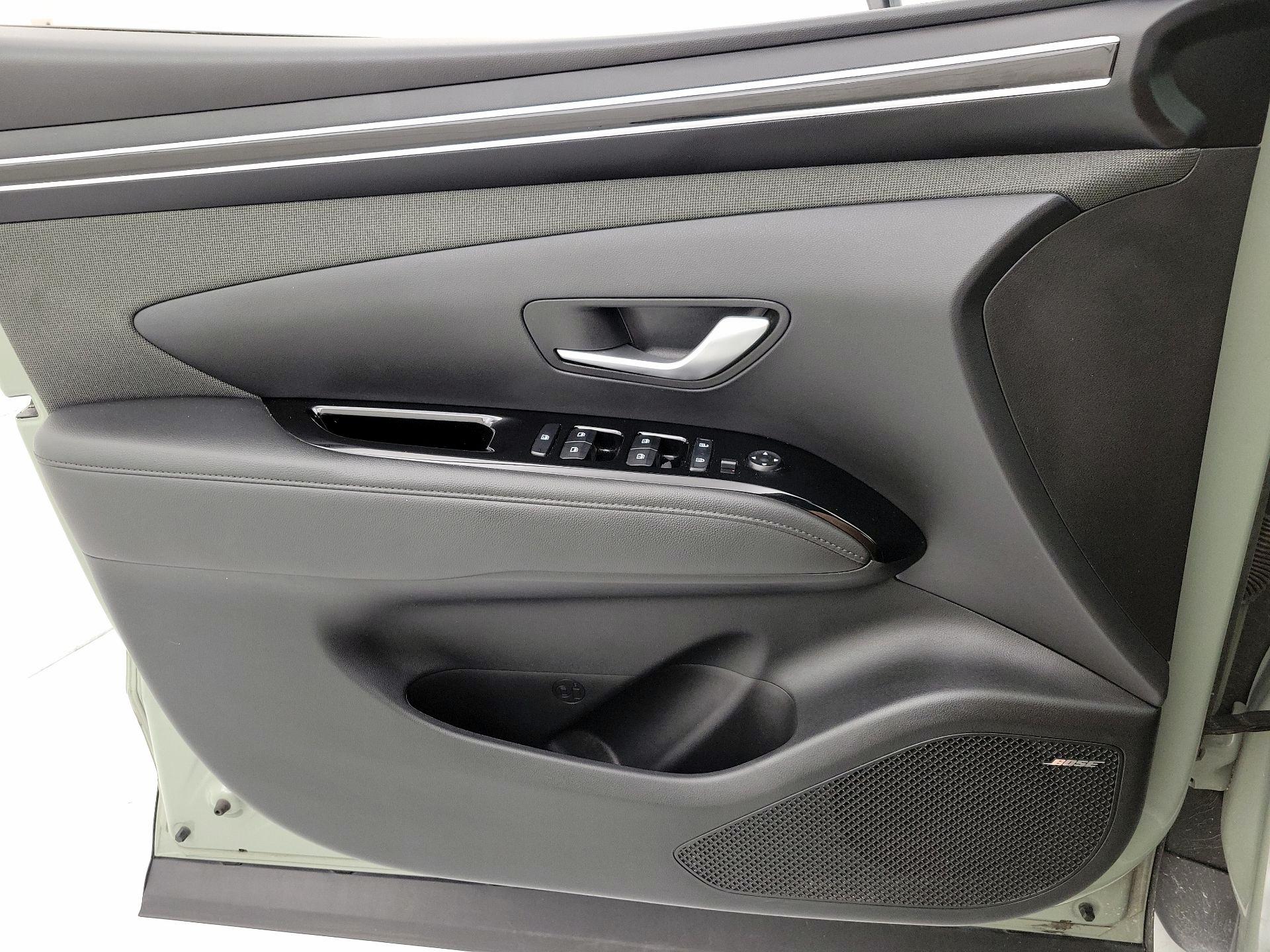 Thumbnail: 2023 Hyundai Santa Cruz - 12