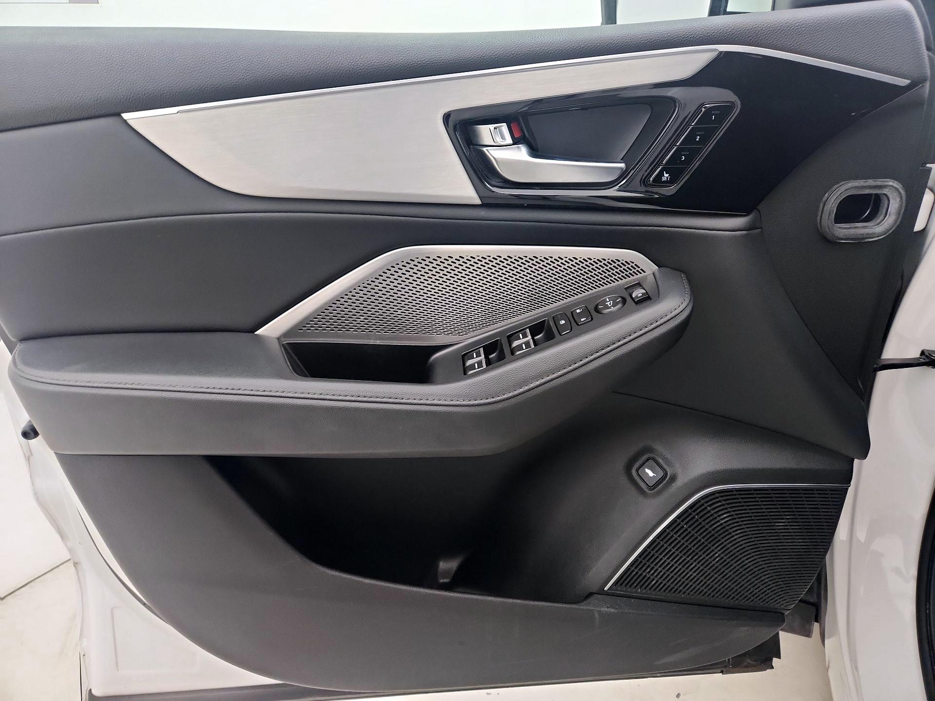 Thumbnail: 2023 Acura MDX - 12