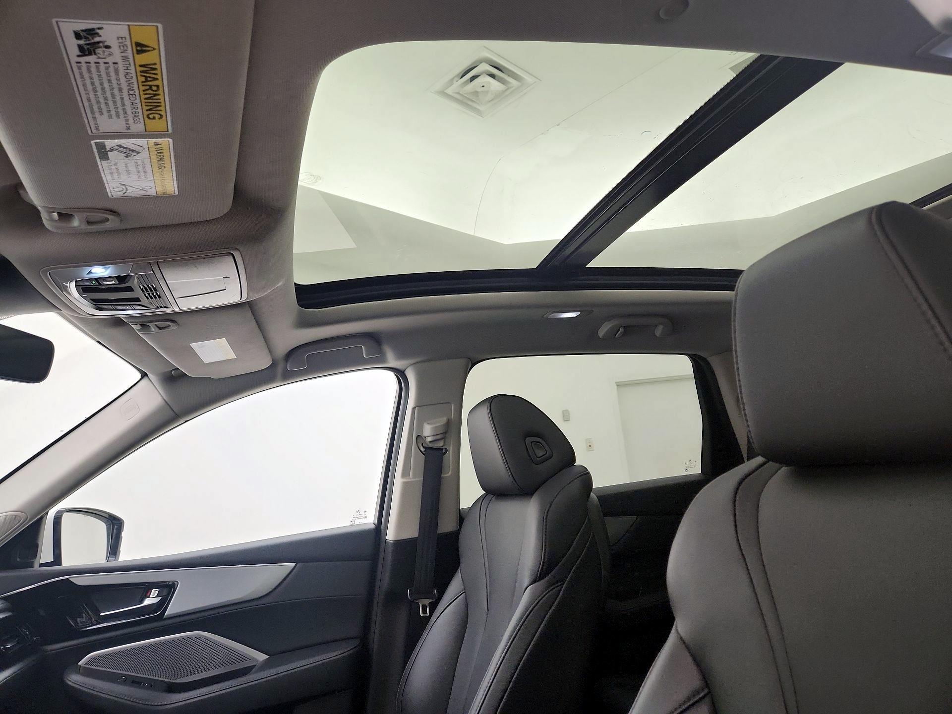 Thumbnail: 2023 Acura MDX - 19