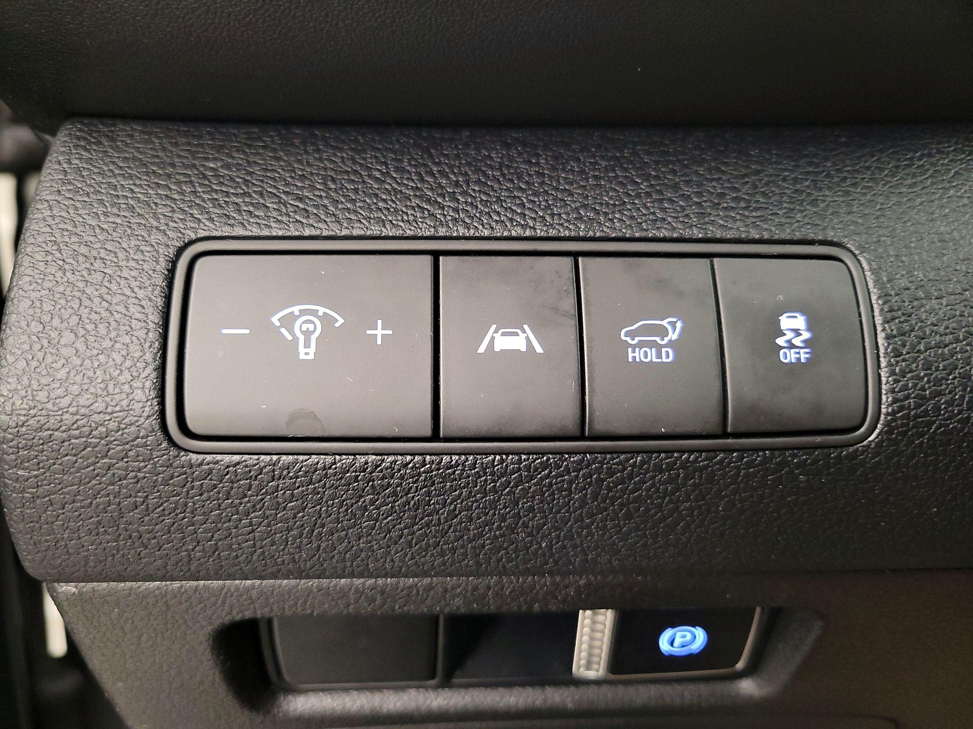 Thumbnail: 2023 Hyundai Santa Fe - 13