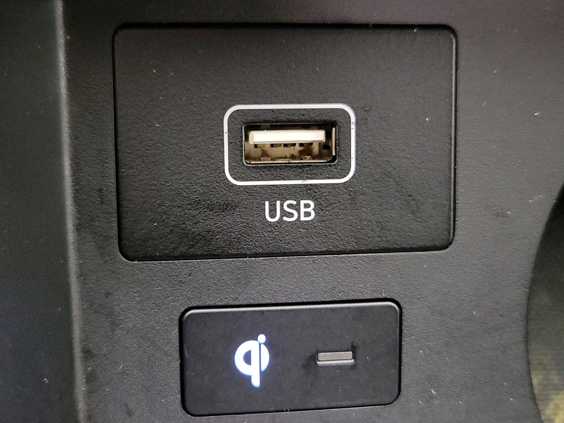 Thumbnail: 2023 Hyundai Santa Fe - 19