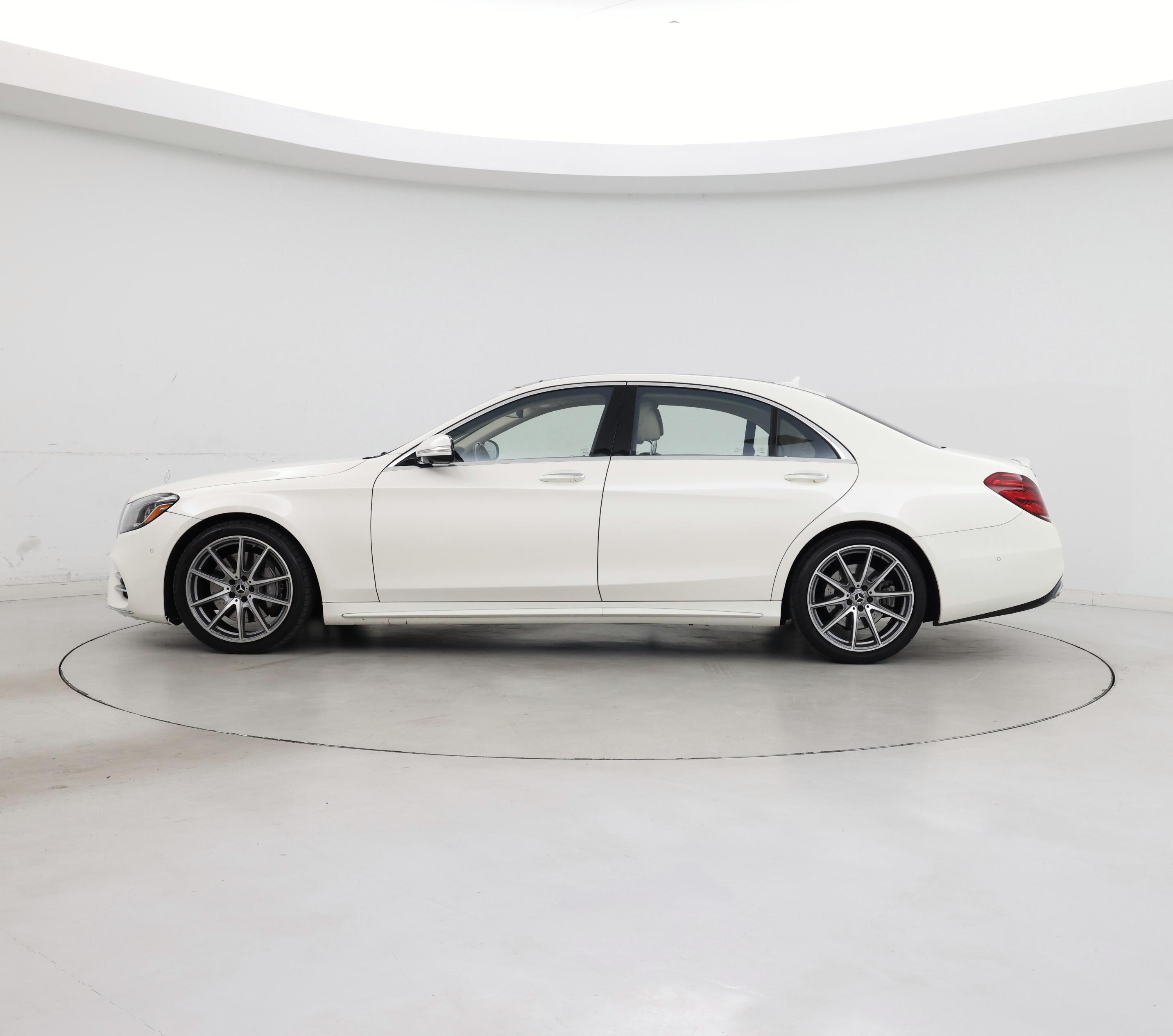 Thumbnail: 2020 Mercedes-Benz S-Class - 3