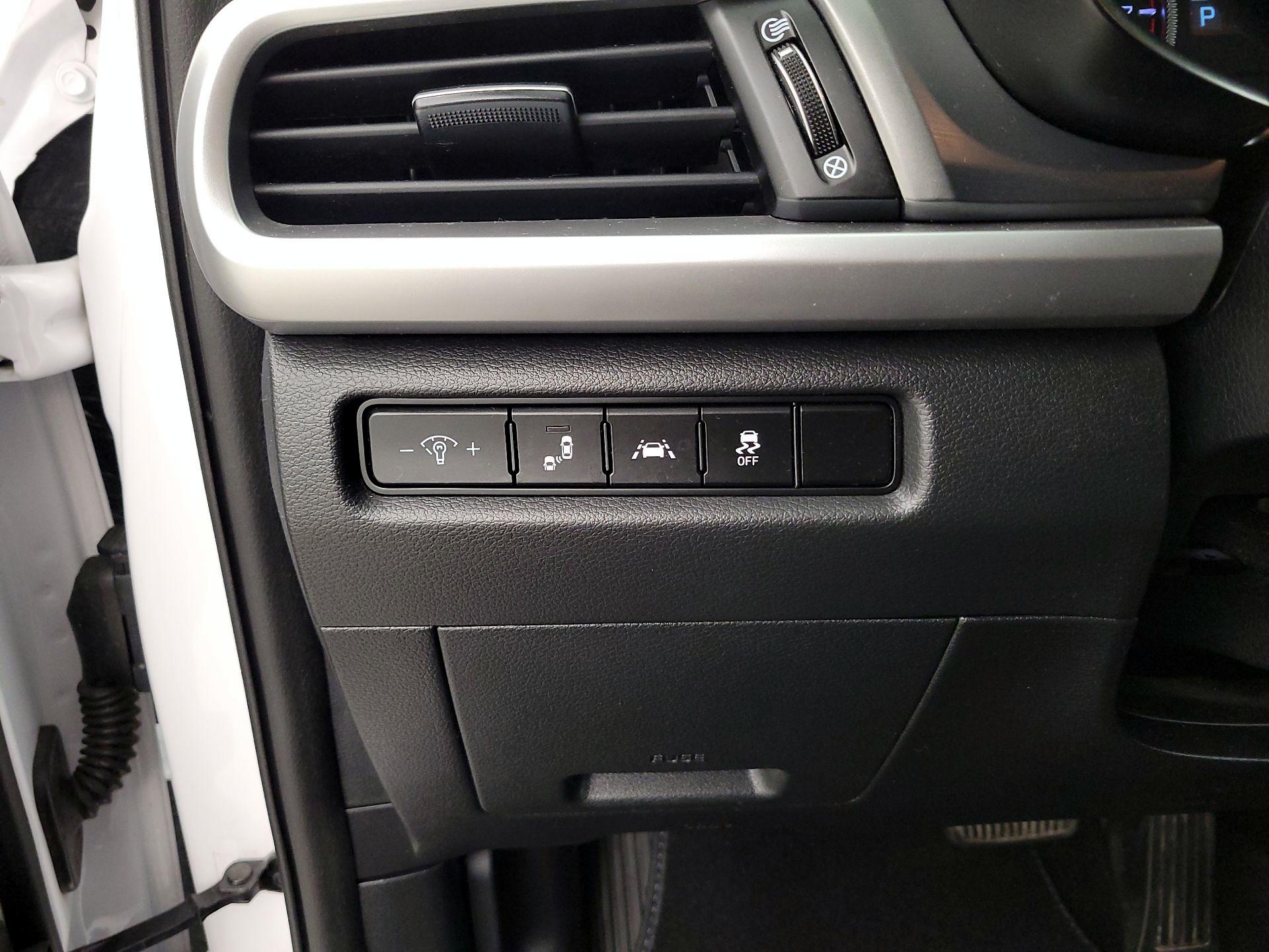 Thumbnail: 2021 Kia Telluride - 13