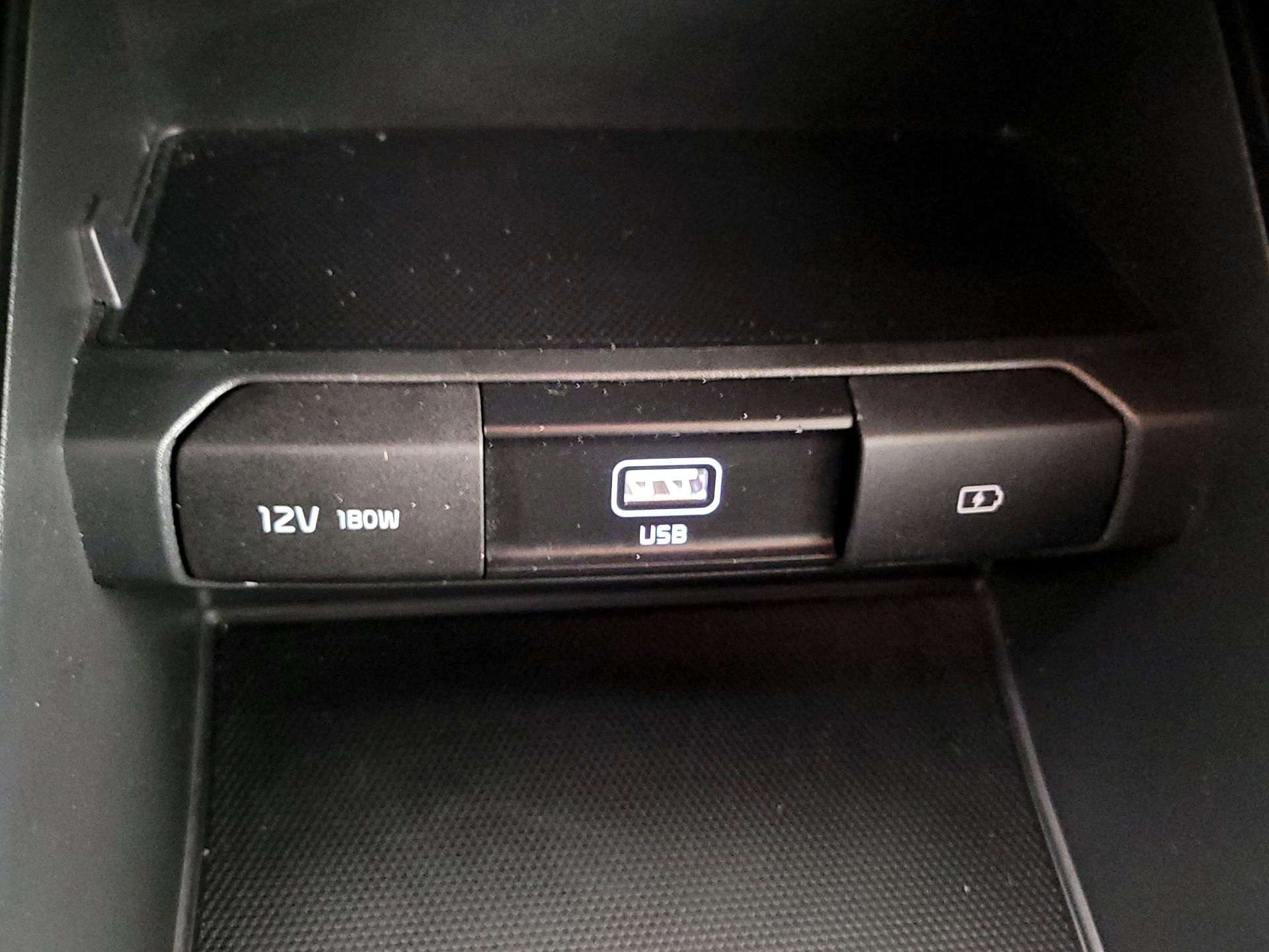 Thumbnail: 2021 Kia Telluride - 18